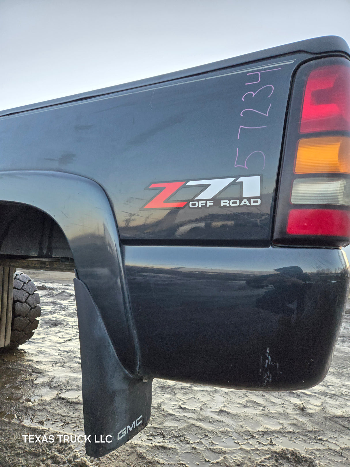 1999-2007 Chevrolet Silverado / GMC Sierra 6' 6" Short Truck Bed