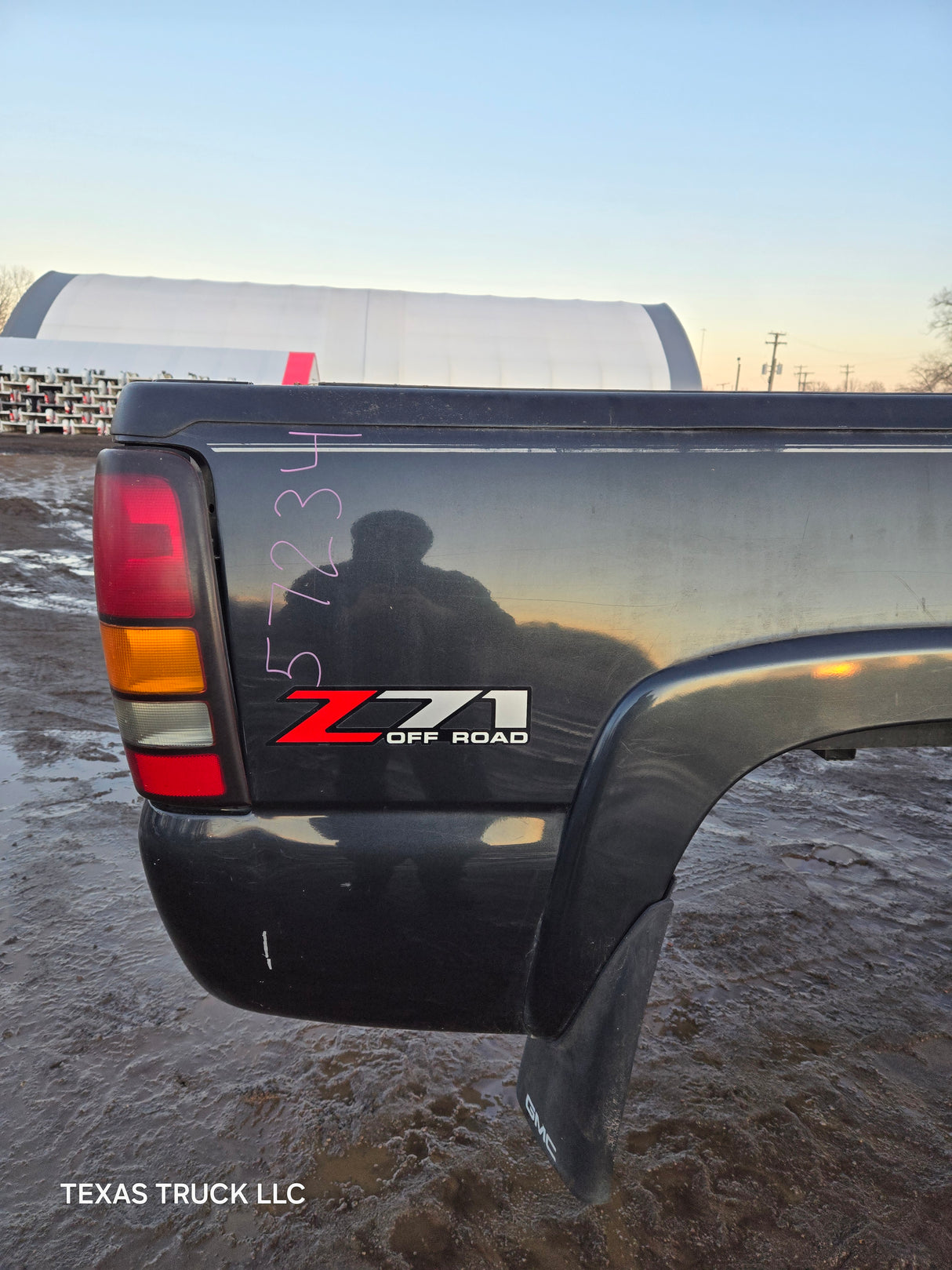 1999-2007 Chevrolet Silverado / GMC Sierra 6' 6" Short Truck Bed