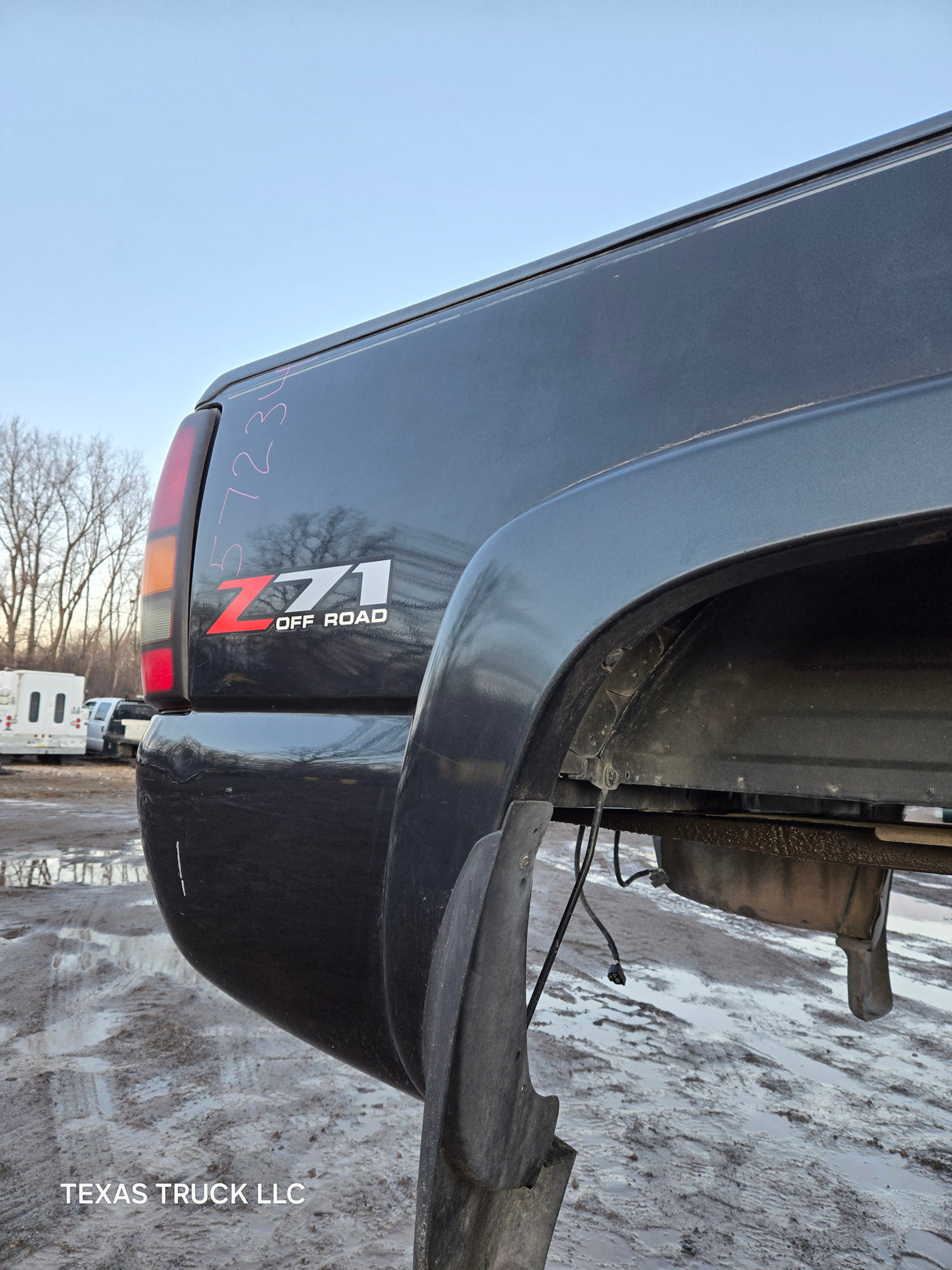 1999-2007 Chevrolet Silverado / GMC Sierra 6' 6" Short Truck Bed