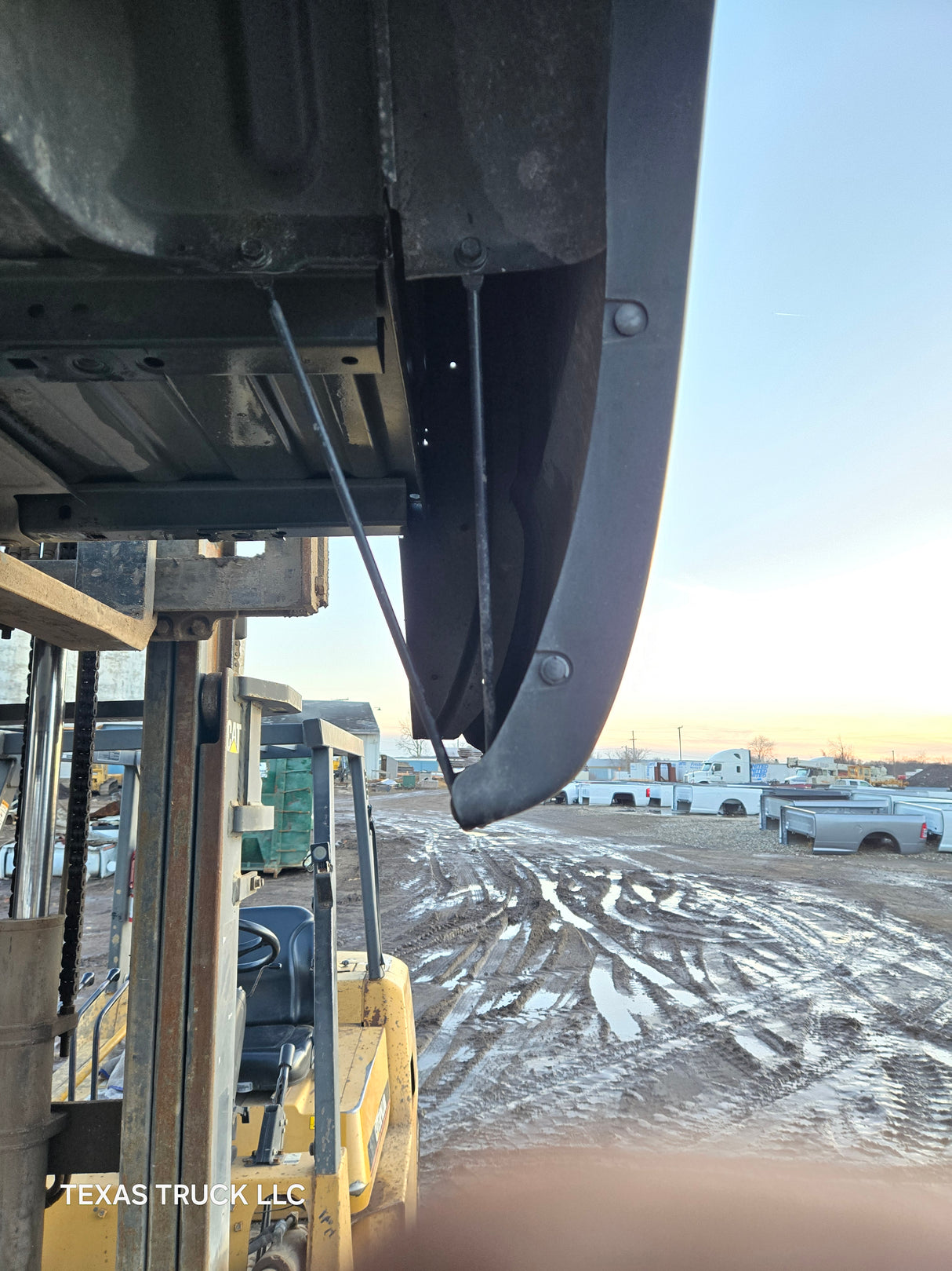 1999-2007 Chevrolet Silverado / GMC Sierra 6' 6" Short Truck Bed