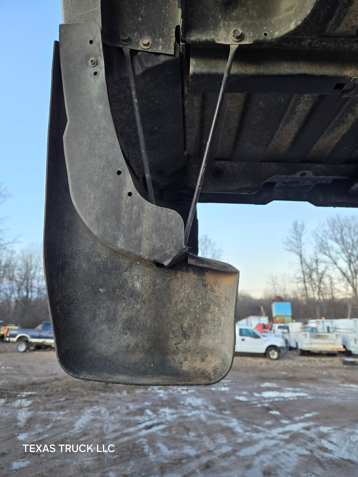 1999-2007 Chevrolet Silverado / GMC Sierra 6' 6" Short Truck Bed