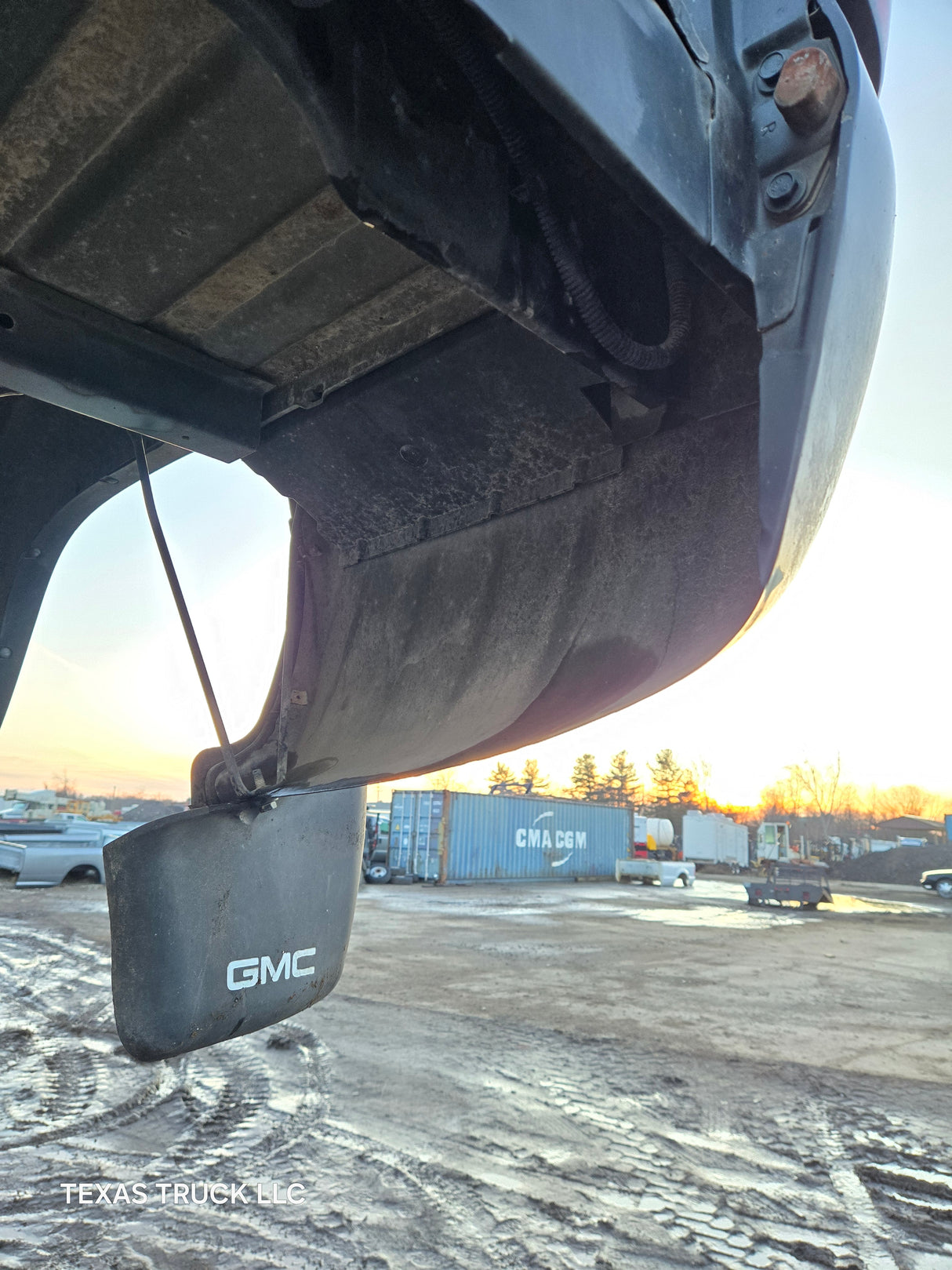 1999-2007 Chevrolet Silverado / GMC Sierra 6' 6" Short Truck Bed