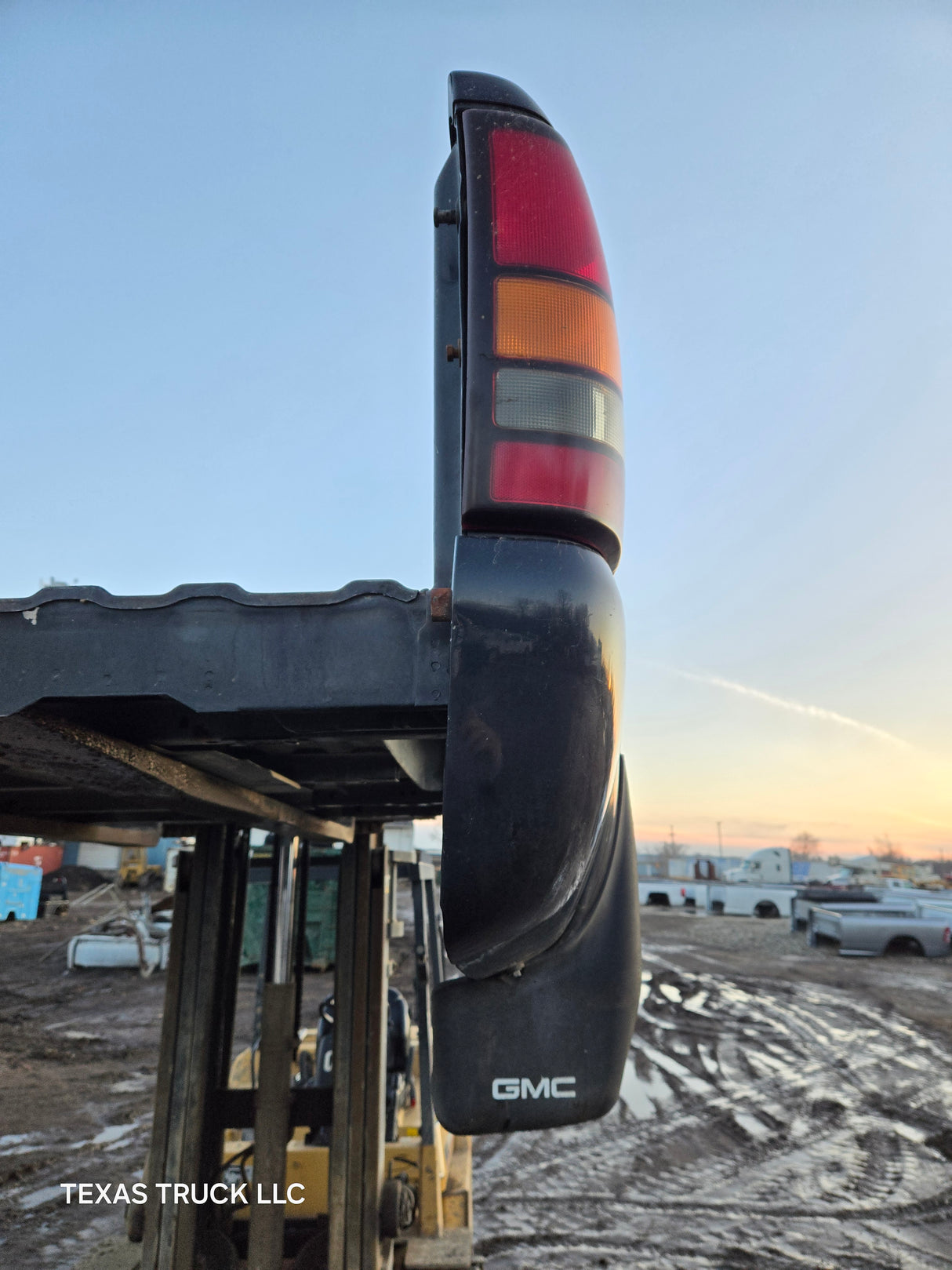 1999-2007 Chevrolet Silverado / GMC Sierra 6' 6" Short Truck Bed