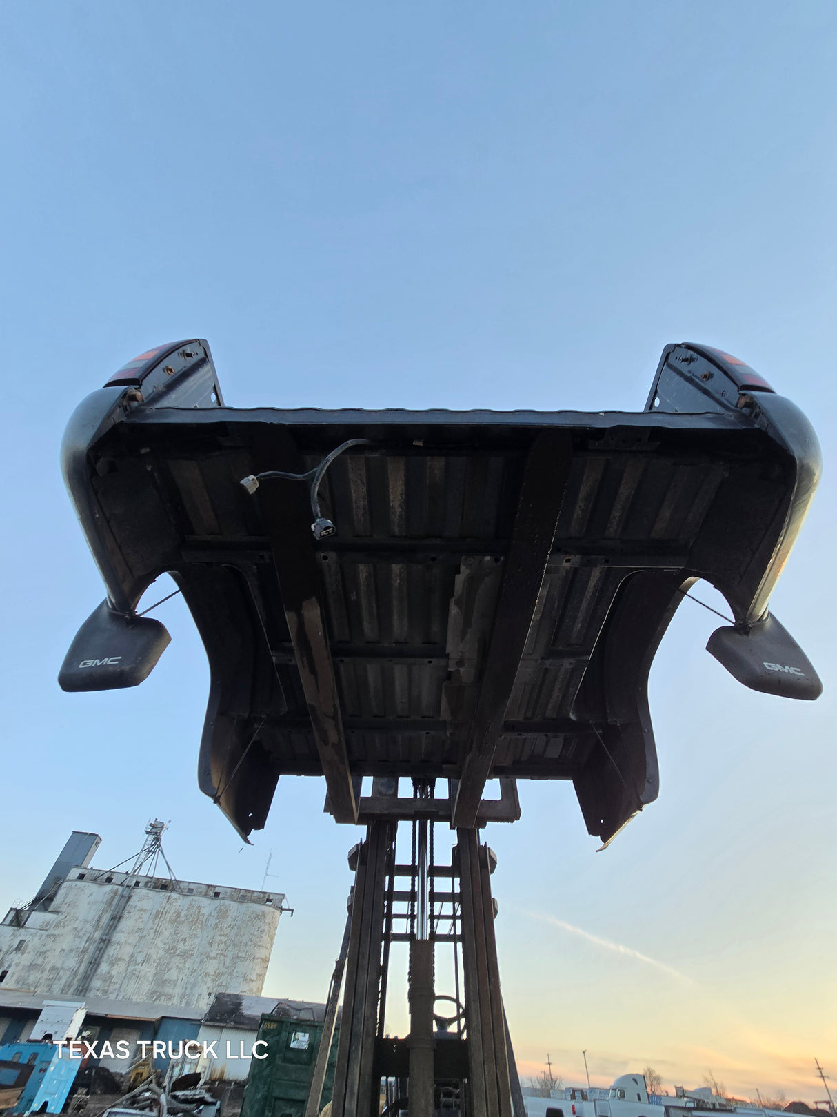 1999-2007 Chevrolet Silverado / GMC Sierra 6' 6" Short Truck Bed