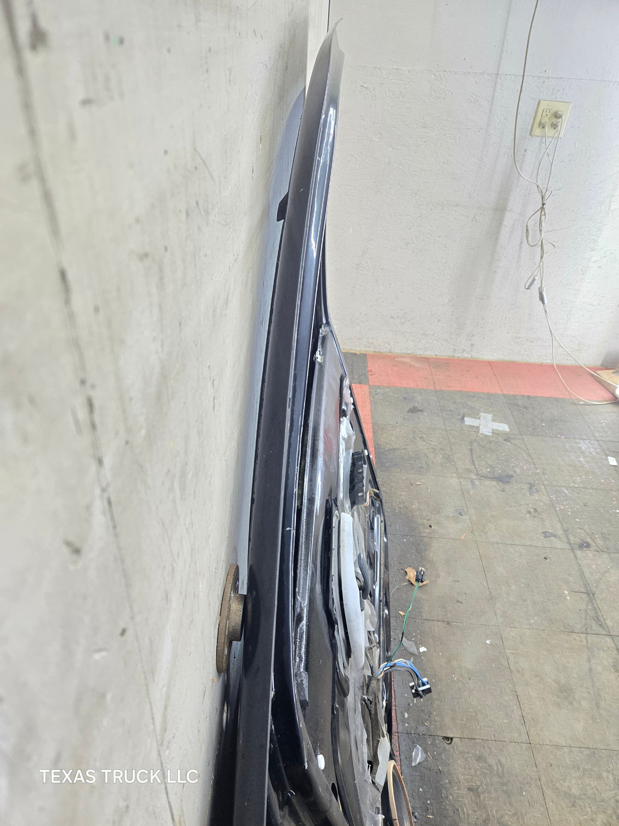 1988-2000 Chevrolet Silverado Suburban GMC Sierra RH Front Passenger Door