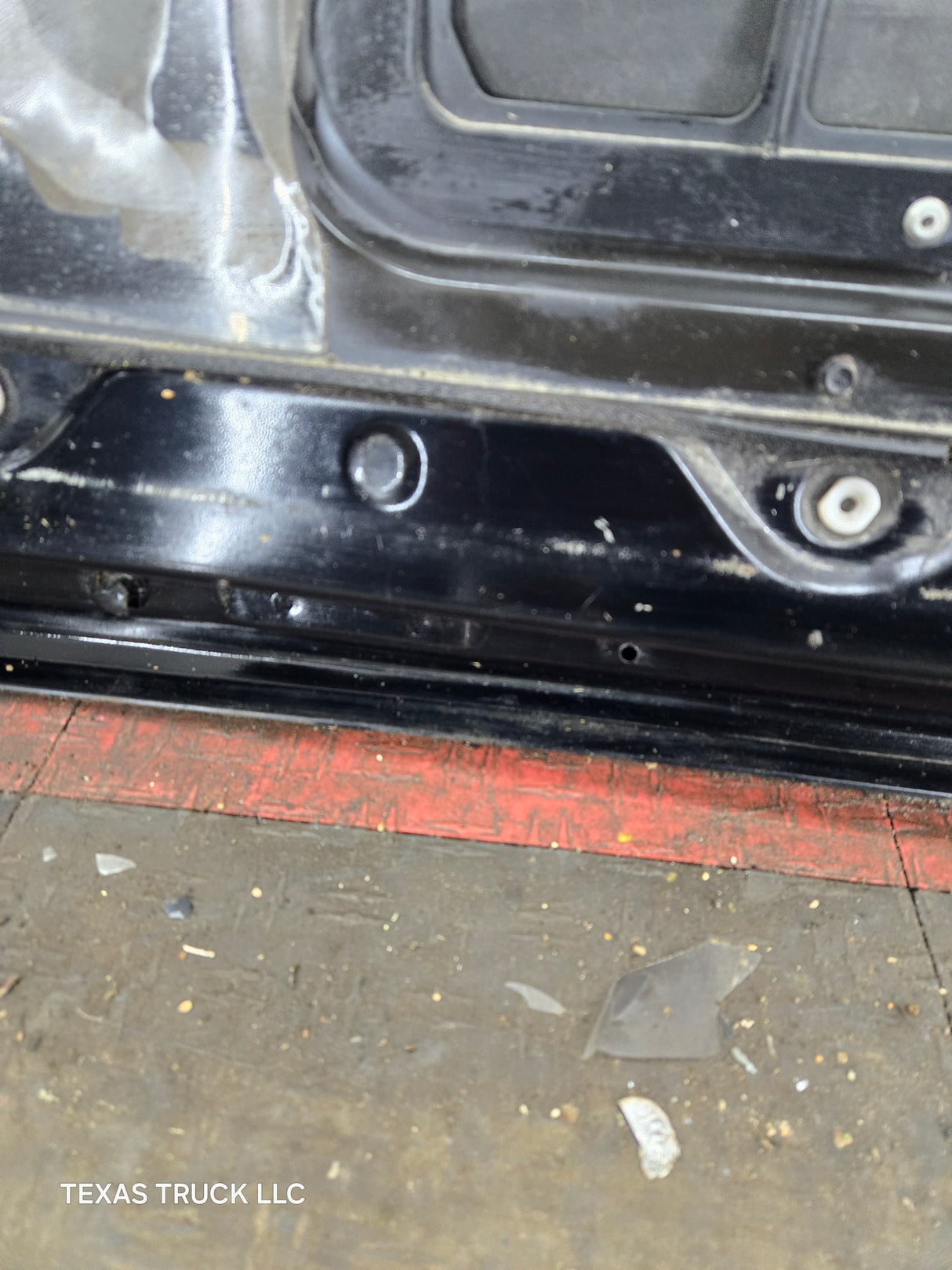 1988-2000 Chevrolet Silverado Suburban GMC Sierra RH Front Passenger Door