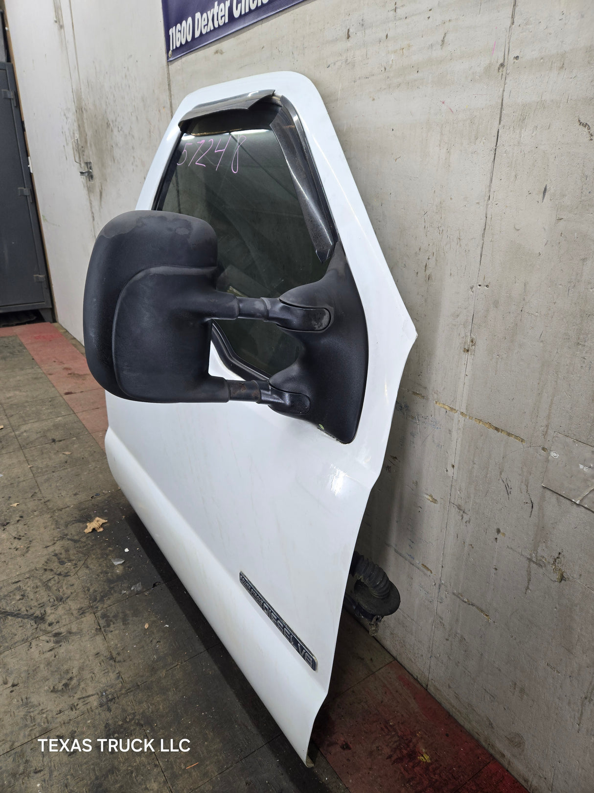 1999-2011 Ford Super Duty / Excursion Front Passenger RH Door F250 F350 F450 F550