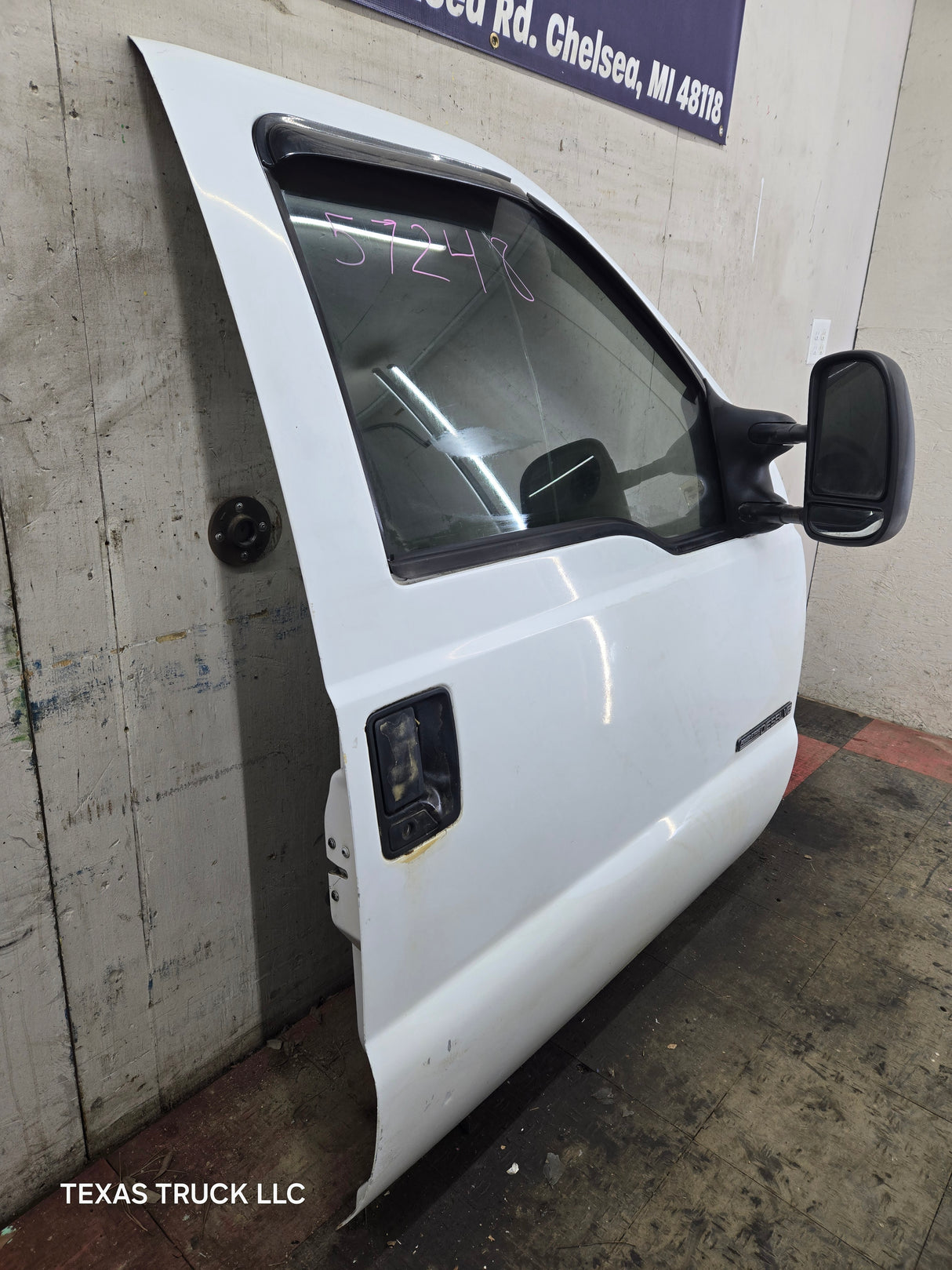 1999-2011 Ford Super Duty / Excursion Front Passenger RH Door F250 F350 F450 F550