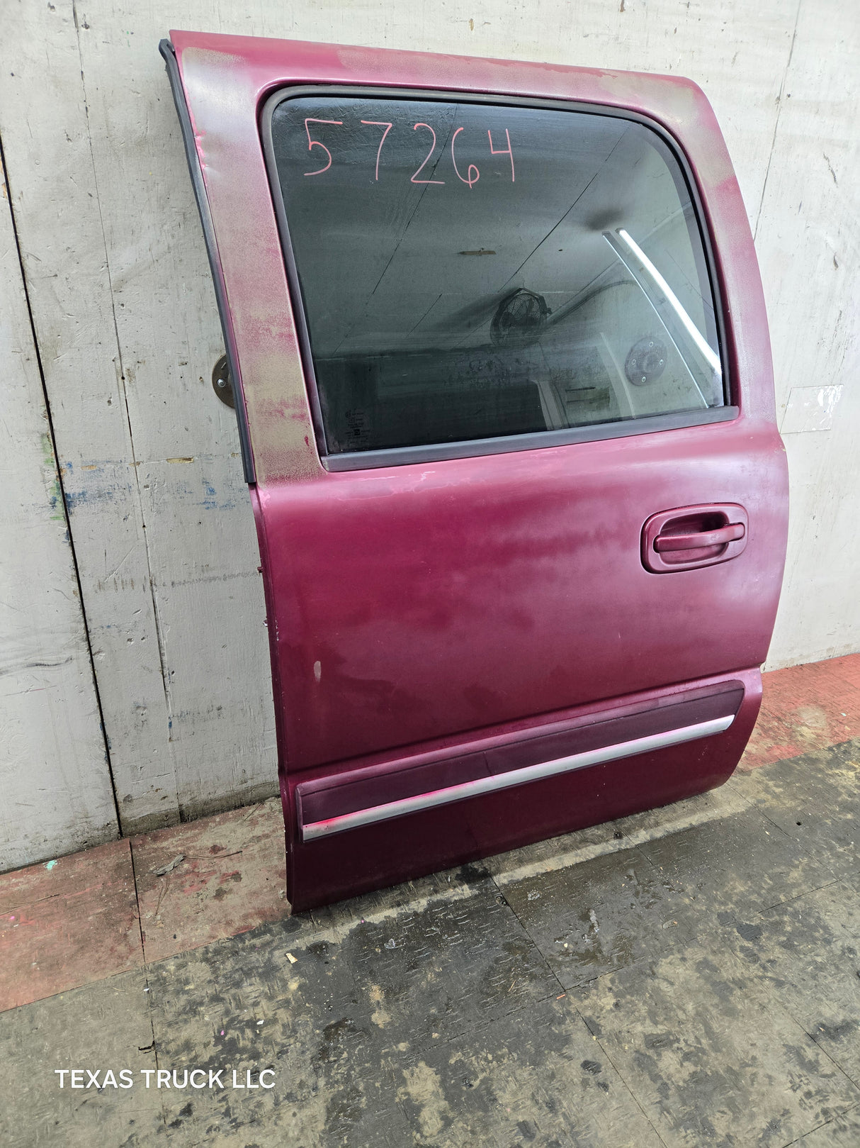1999-2007 Chevrolet Silverado / GMC Sierra 1500 2500 3500 HD Driver side LH Crew Cab rear door