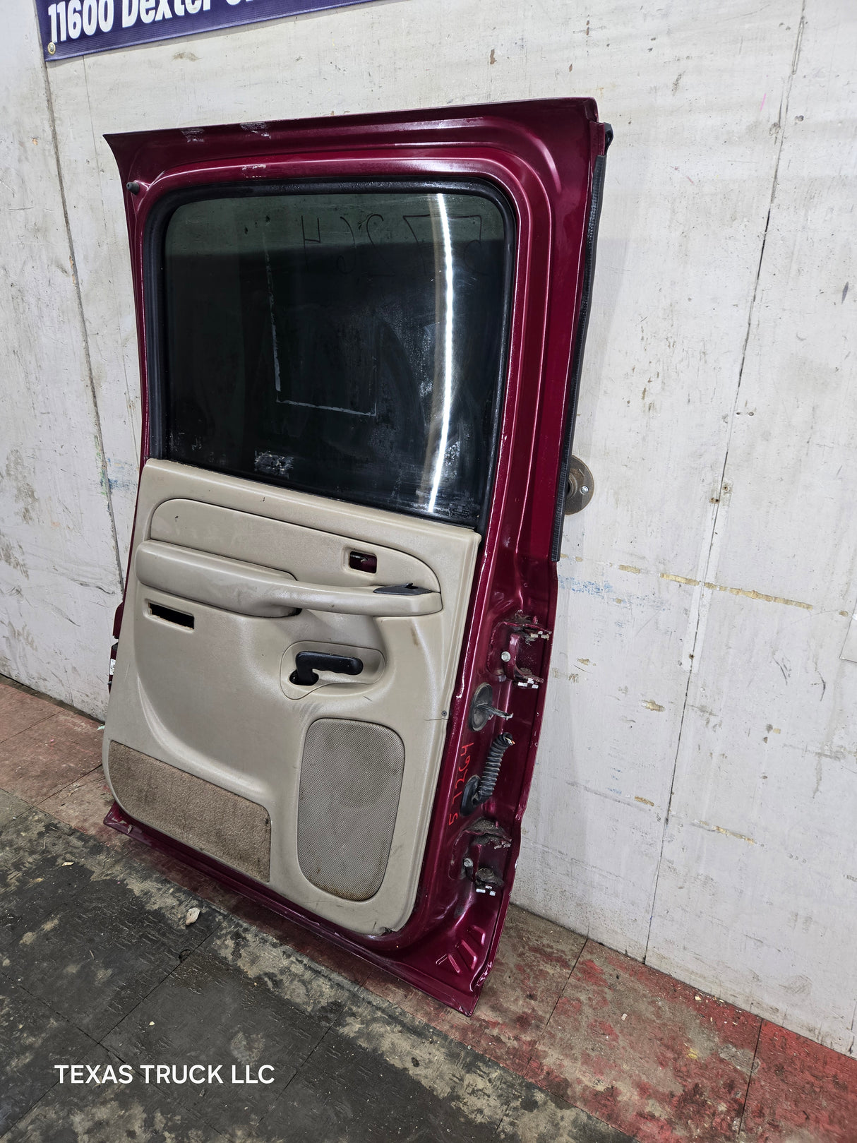 1999-2007 Chevrolet Silverado / GMC Sierra 1500 2500 3500 HD Driver side LH Crew Cab rear door