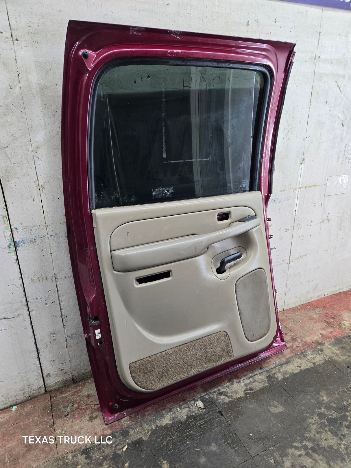 1999-2007 Chevrolet Silverado / GMC Sierra 1500 2500 3500 HD Driver side LH Crew Cab rear door