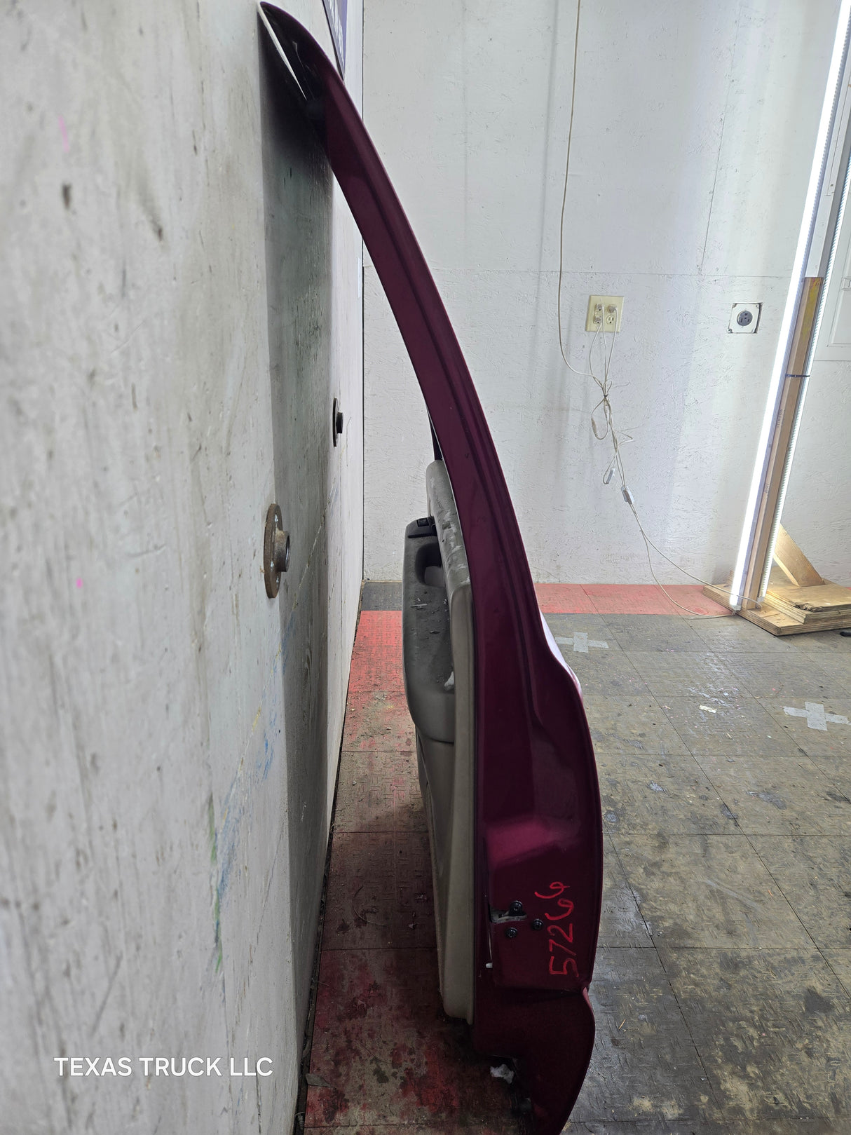 1999-2006 Chevrolet Silverado / GMC Sierra 1500 2500 3500 HD Passenger side Crew Cab rear door RH