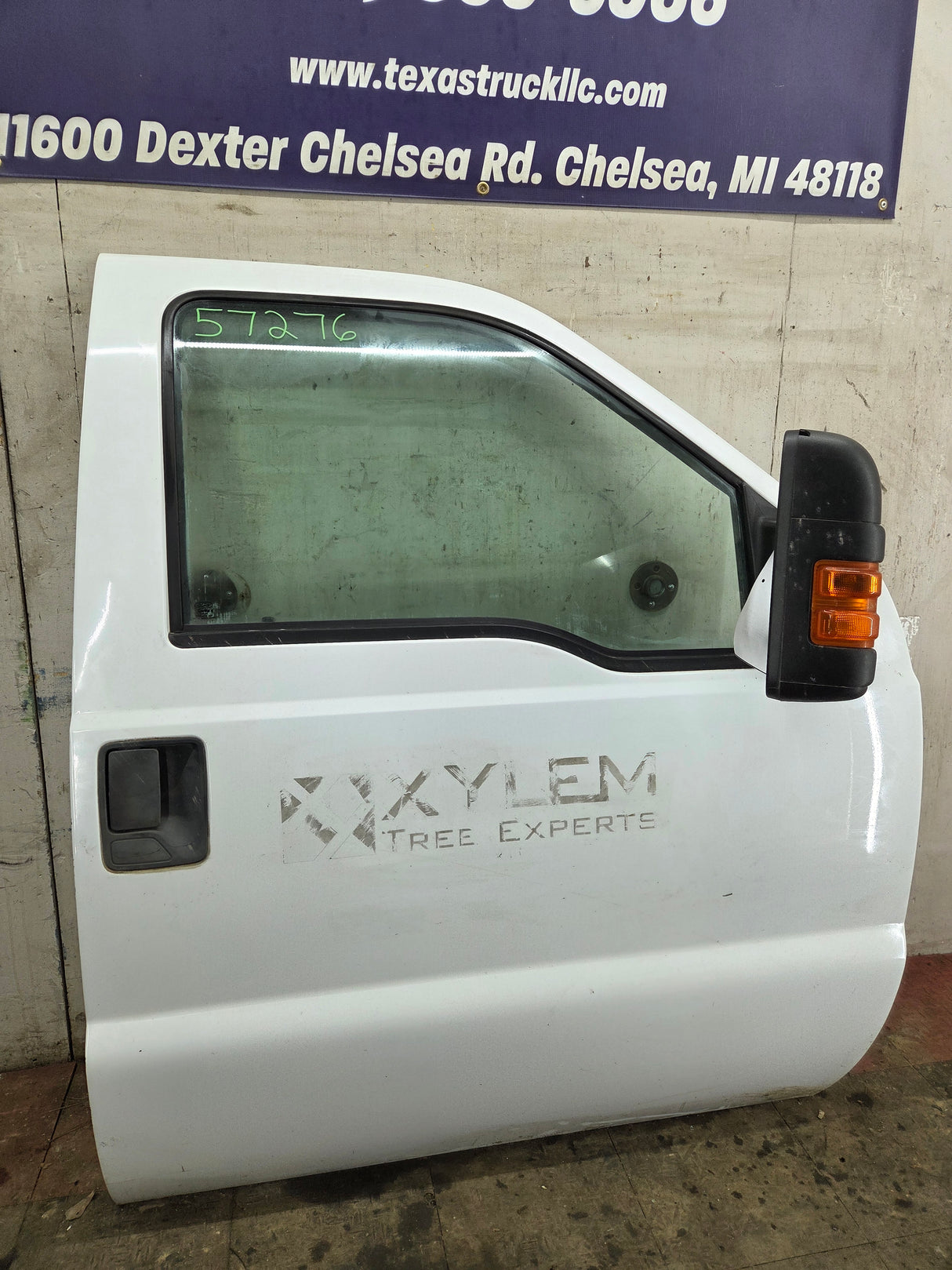 2012-2016 Ford Super Duty Passenger Side Front Door RH F250 F350 F450 F550 - Oxford White