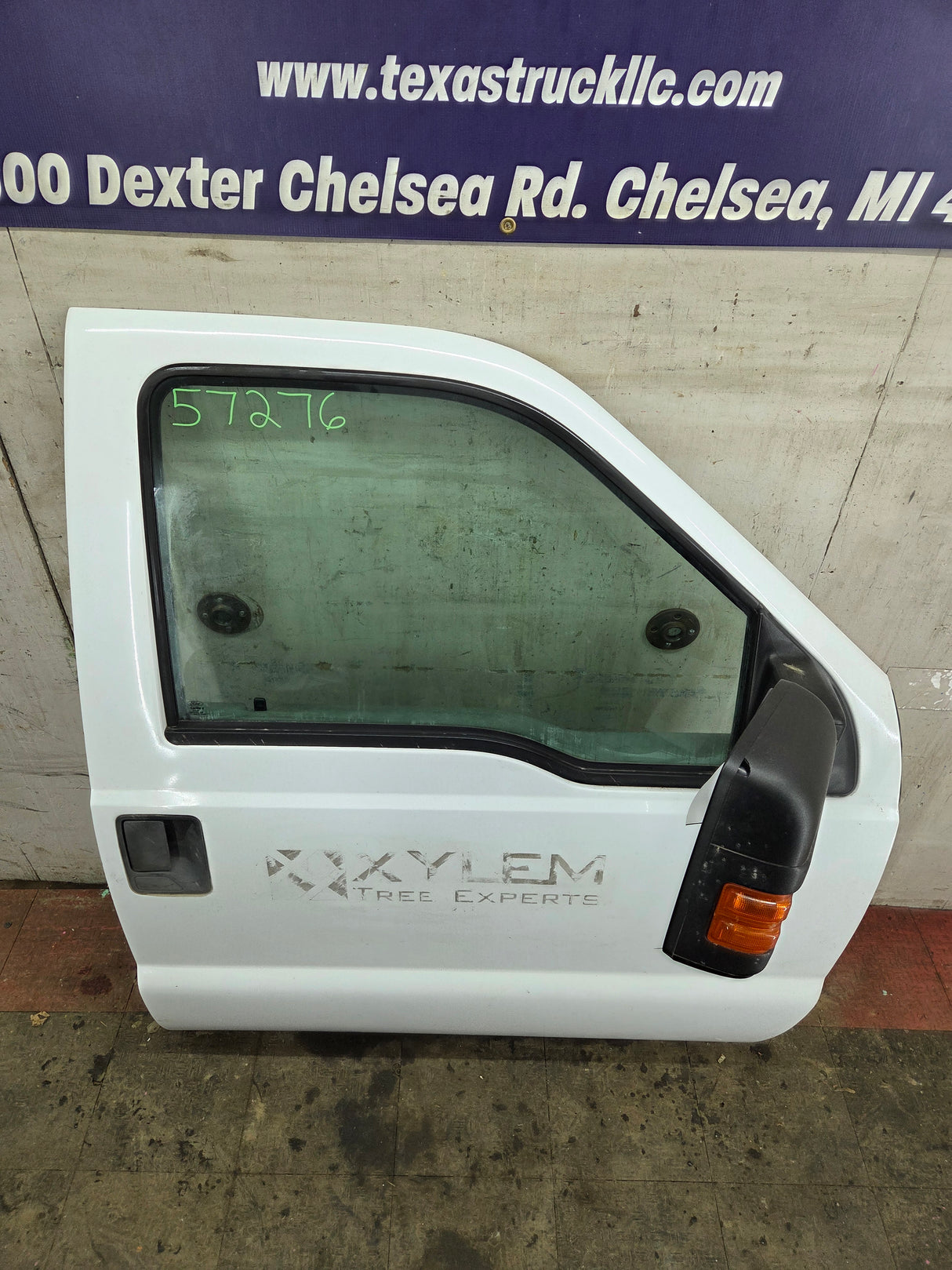 2012-2016 Ford Super Duty Passenger Side Front Door RH F250 F350 F450 F550 - Oxford White