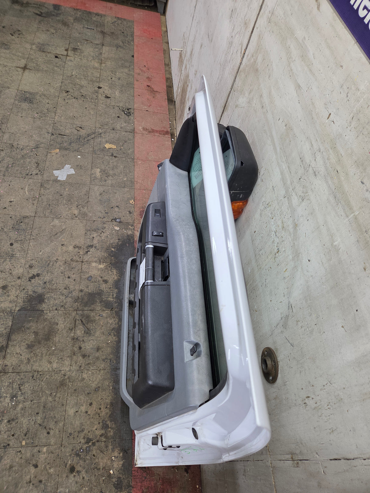2012-2016 Ford Super Duty Passenger Side Front Door RH F250 F350 F450 F550 - Oxford White