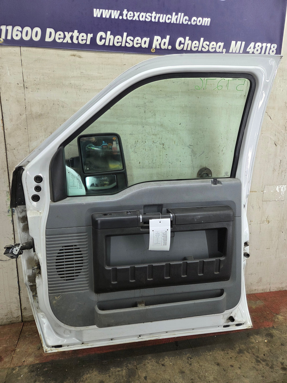 2012-2016 Ford Super Duty Passenger Side Front Door RH F250 F350 F450 F550 - Oxford White