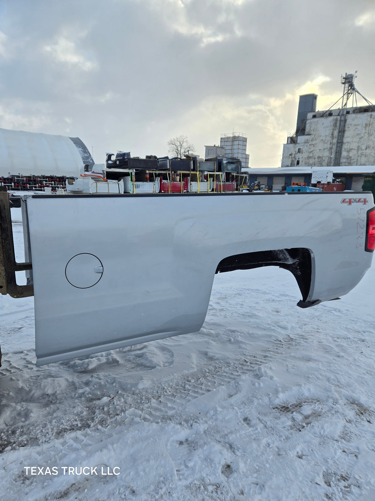 2014-2019 Chevrolet Silverado 1500 2500 3500 HD 8' Long Truck Bed - Silver