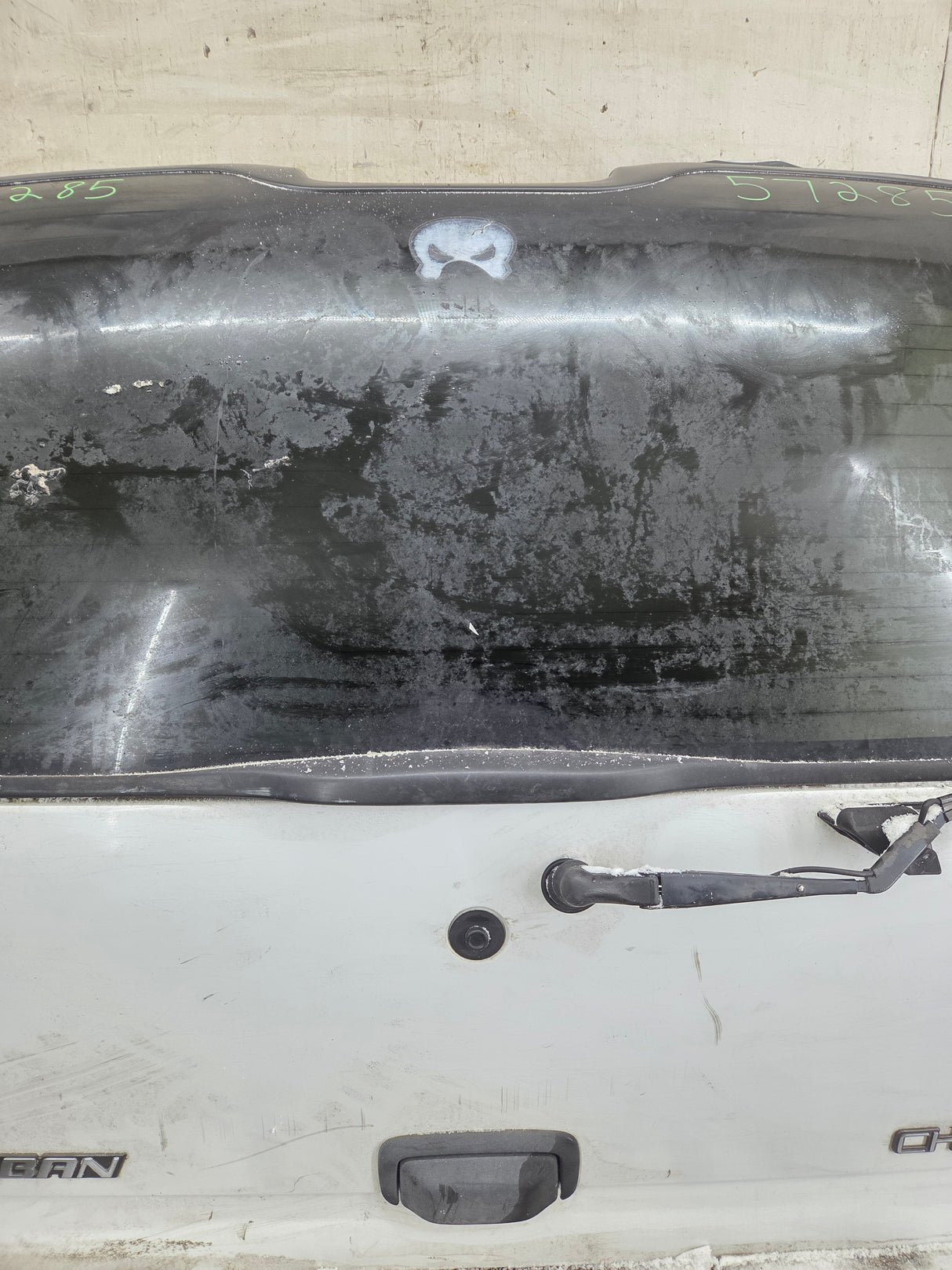 2001-2005 Chevrolet Suburban Tahoe 1500 Rear Hatch Trunk Lid