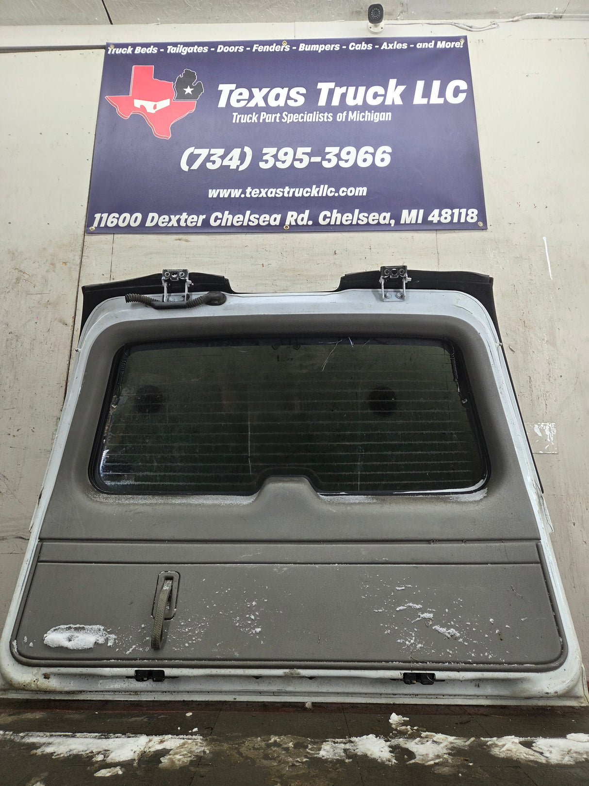 2001-2005 Chevrolet Suburban Tahoe 1500 Rear Hatch Trunk Lid