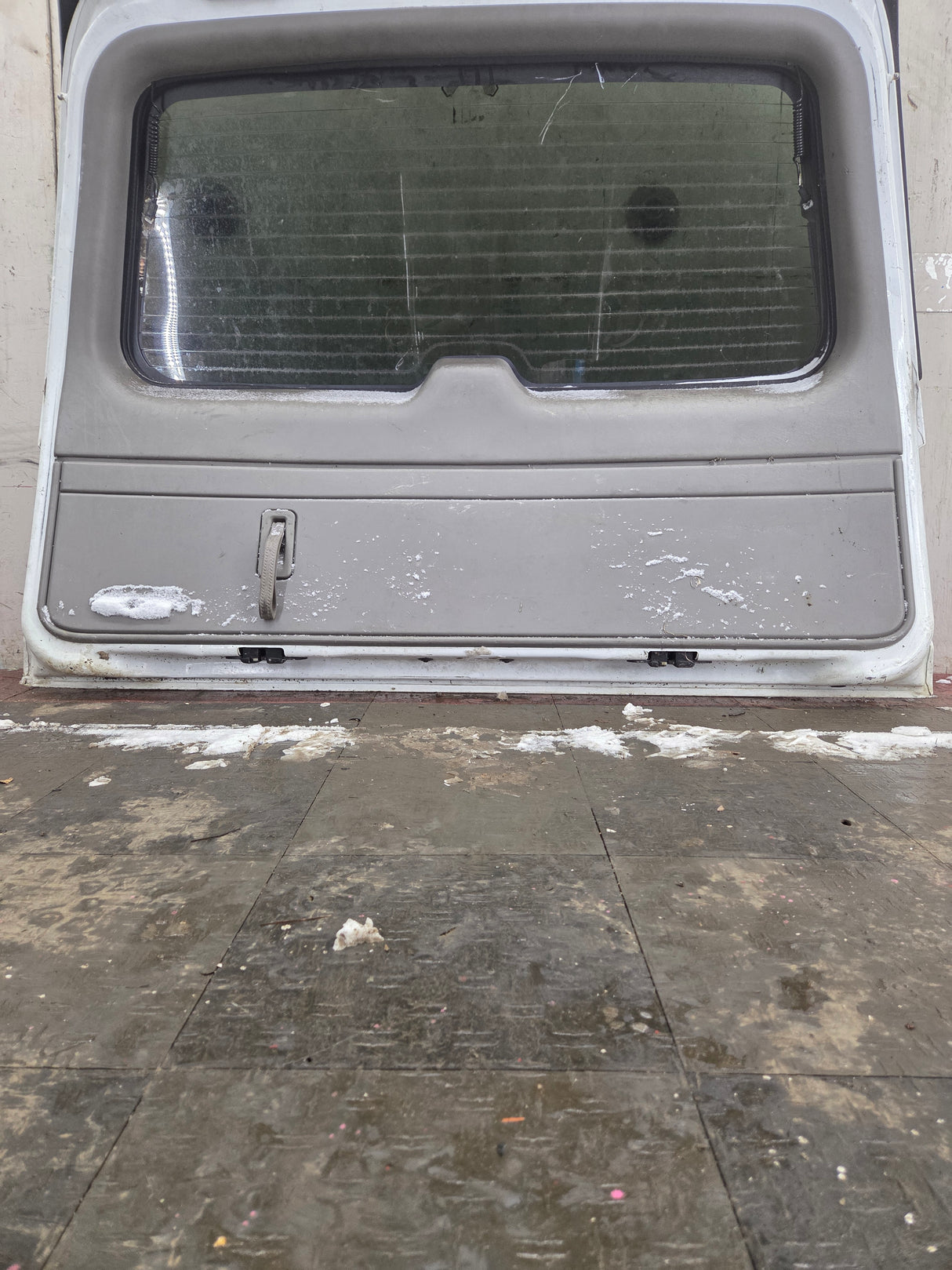 2001-2005 Chevrolet Suburban Tahoe 1500 Rear Hatch Trunk Lid