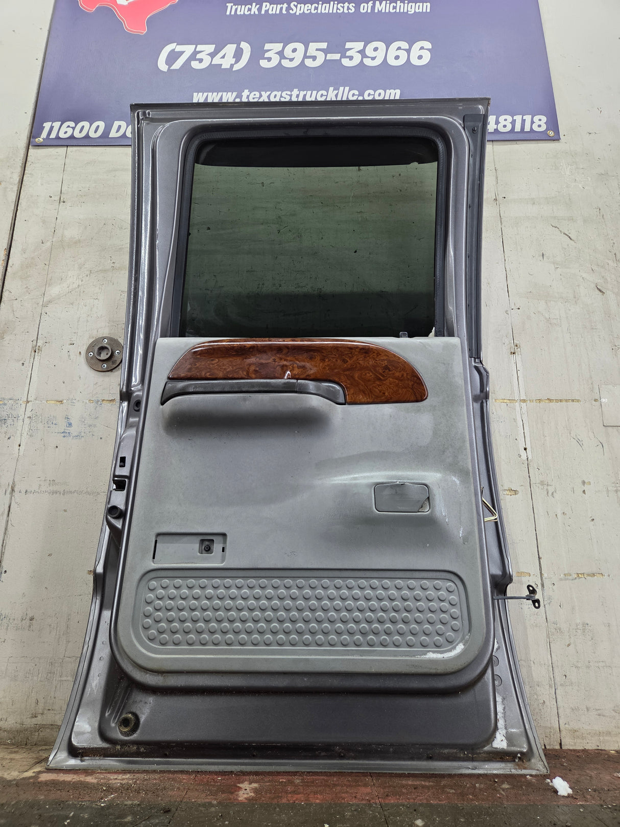 1999-2016 Ford Super Duty Driver Rear Door LH Crew Cab F250 F350 F450 F550