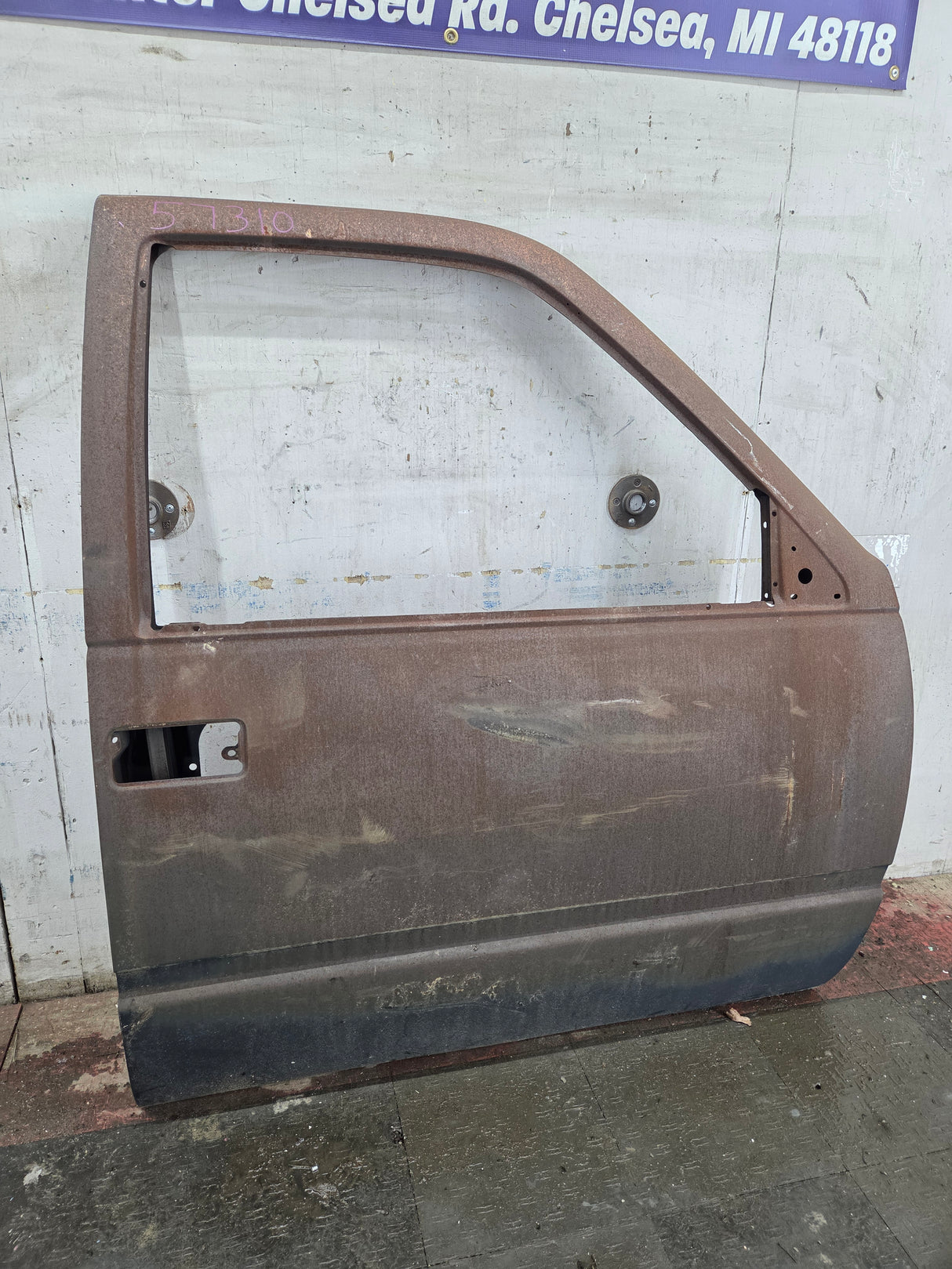 1988-2000 Chevrolet Silverado Suburban GMC Sierra RH Front Passenger Door