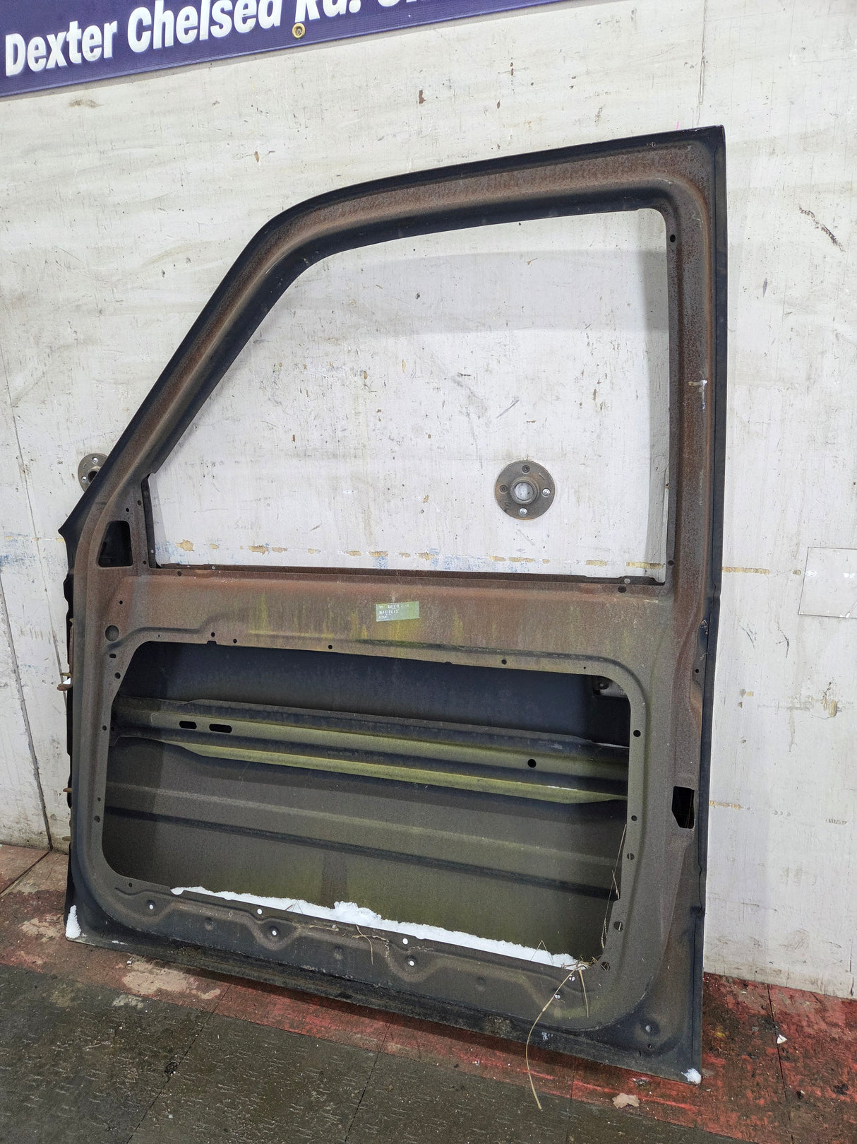 1988-2000 Chevrolet Silverado Suburban GMC Sierra RH Front Passenger Door