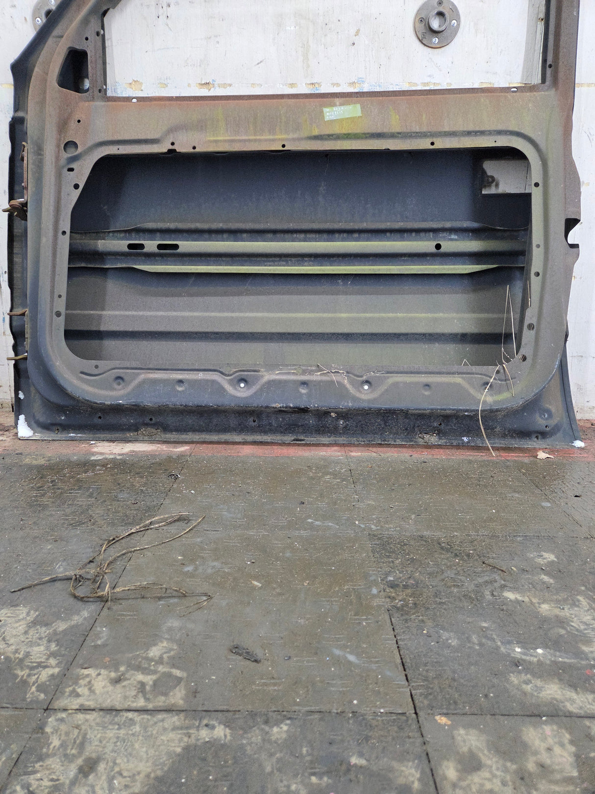 1988-2000 Chevrolet Silverado Suburban GMC Sierra RH Front Passenger Door