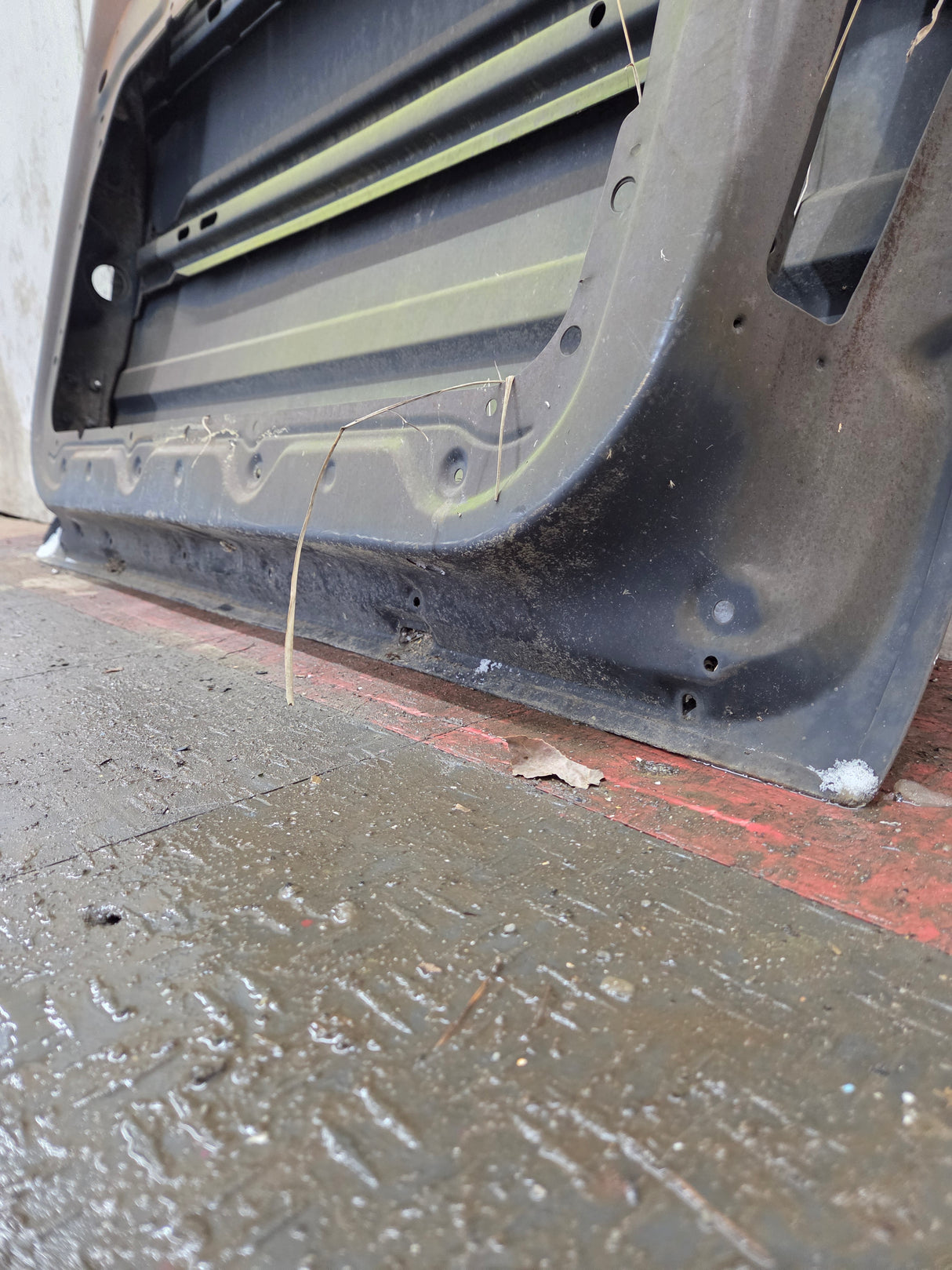 1988-2000 Chevrolet Silverado Suburban GMC Sierra RH Front Passenger Door