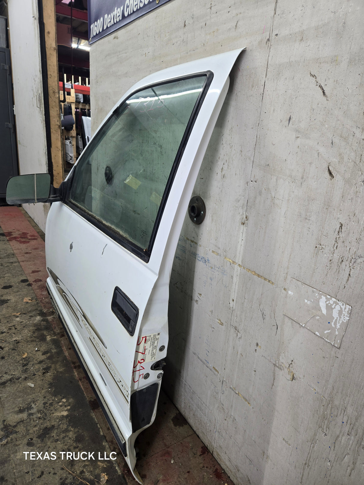 1988-2000 Chevrolet Silverado Suburban GMC Sierra LH Front Driver Door - White