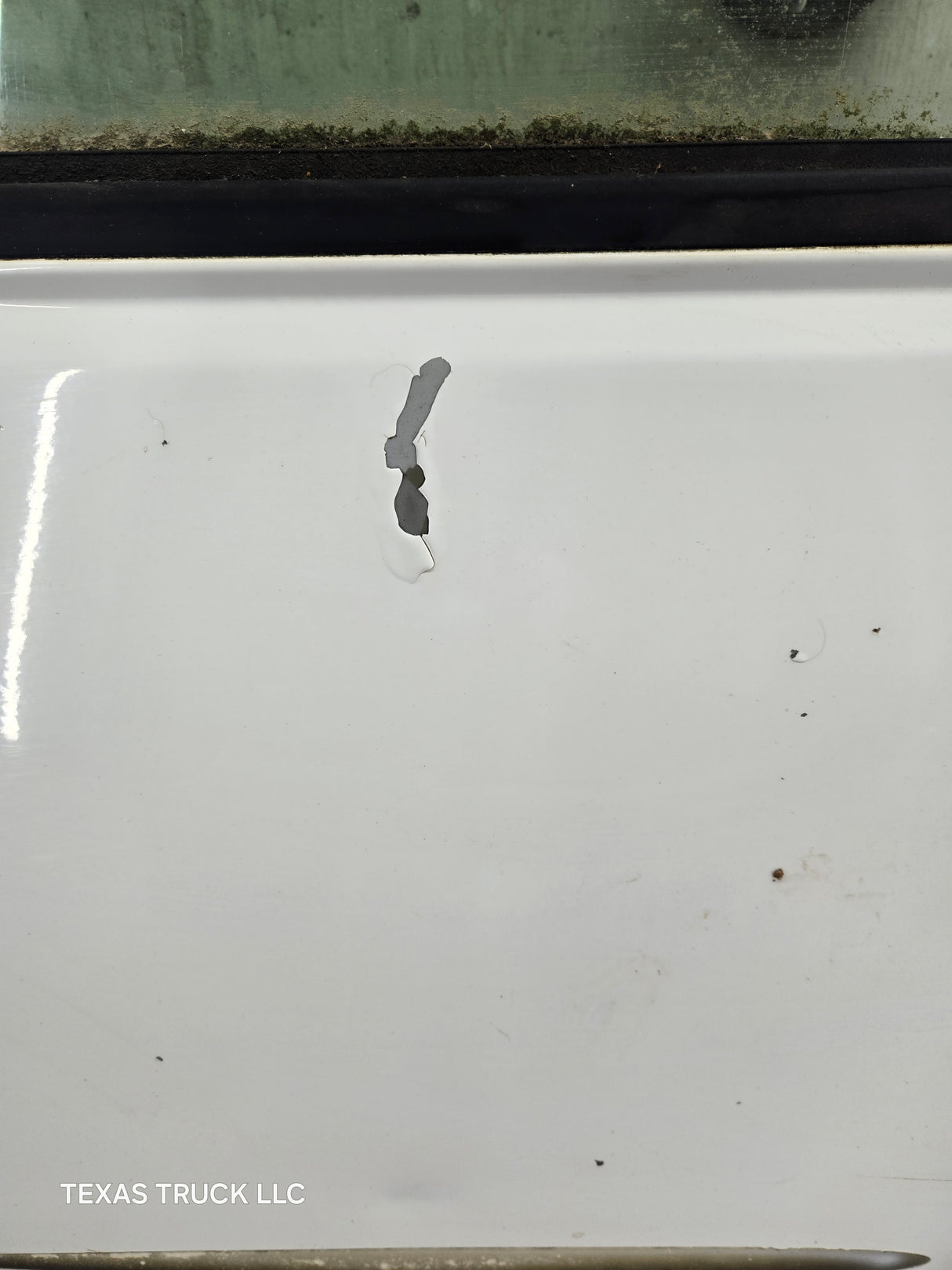 1988-2000 Chevrolet Silverado Suburban GMC Sierra LH Front Driver Door - White