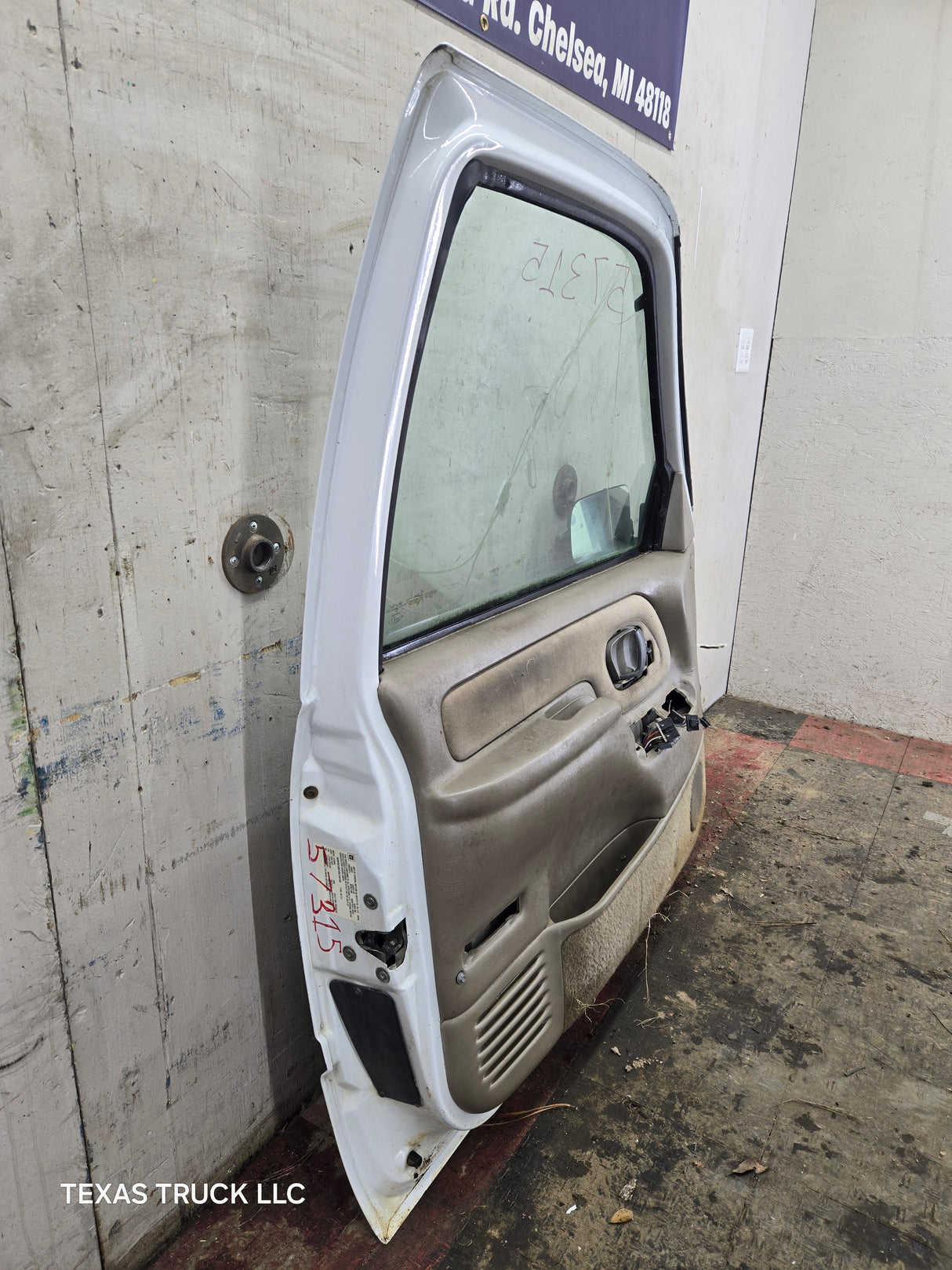 1988-2000 Chevrolet Silverado Suburban GMC Sierra LH Front Driver Door - White