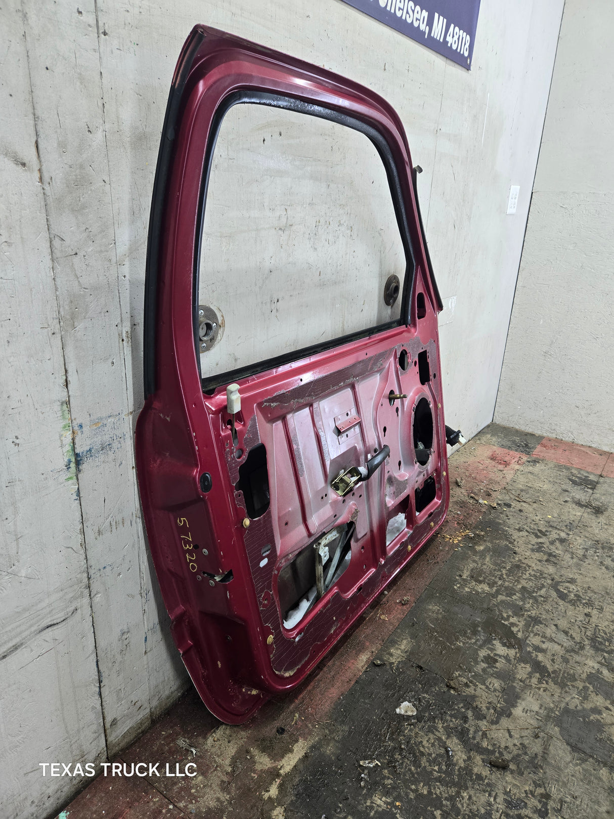 1994-2002 Dodge Ram 2nd Gen LH Driver Side Front Door Regular Cab / 2 Door Ext Cab 1500 2500 3500 ROUND CORNER