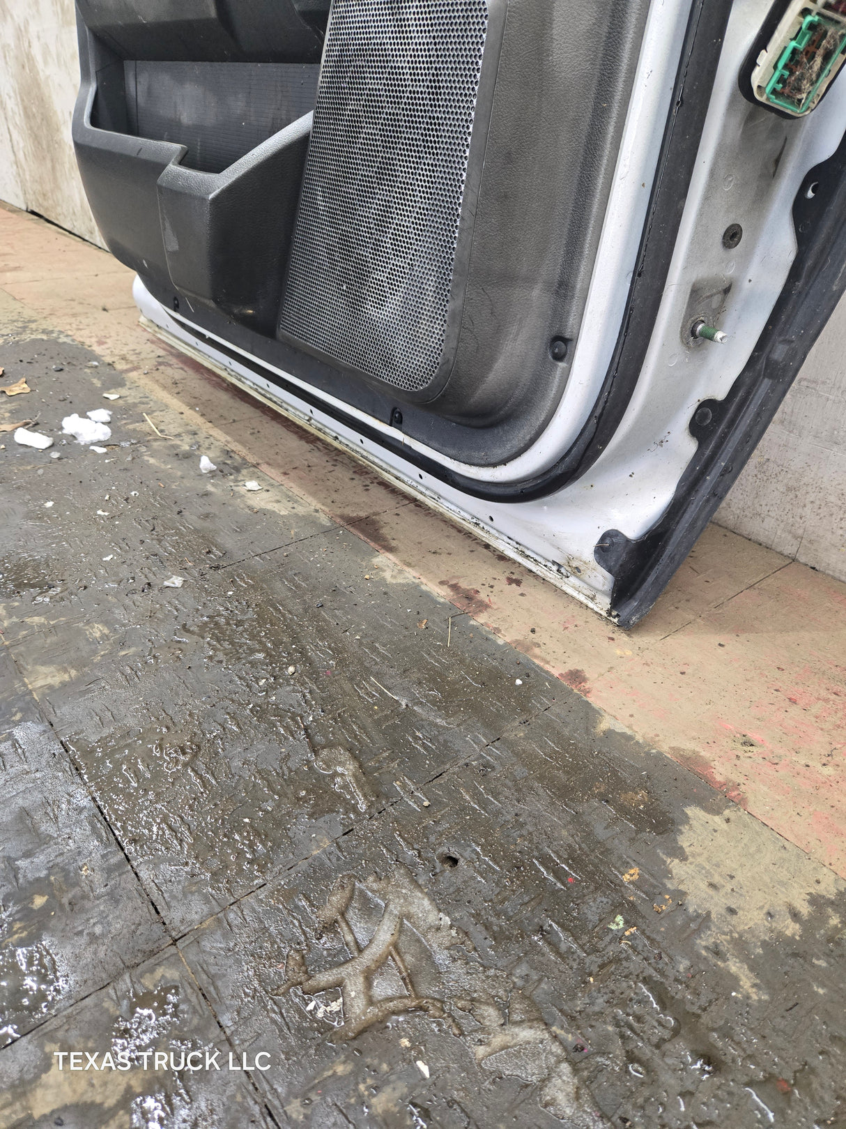 2009-2018 Dodge Ram 4th Gen Driver Side Front Quad/Crew Cab Door 1500 2500 3500 4500 5500