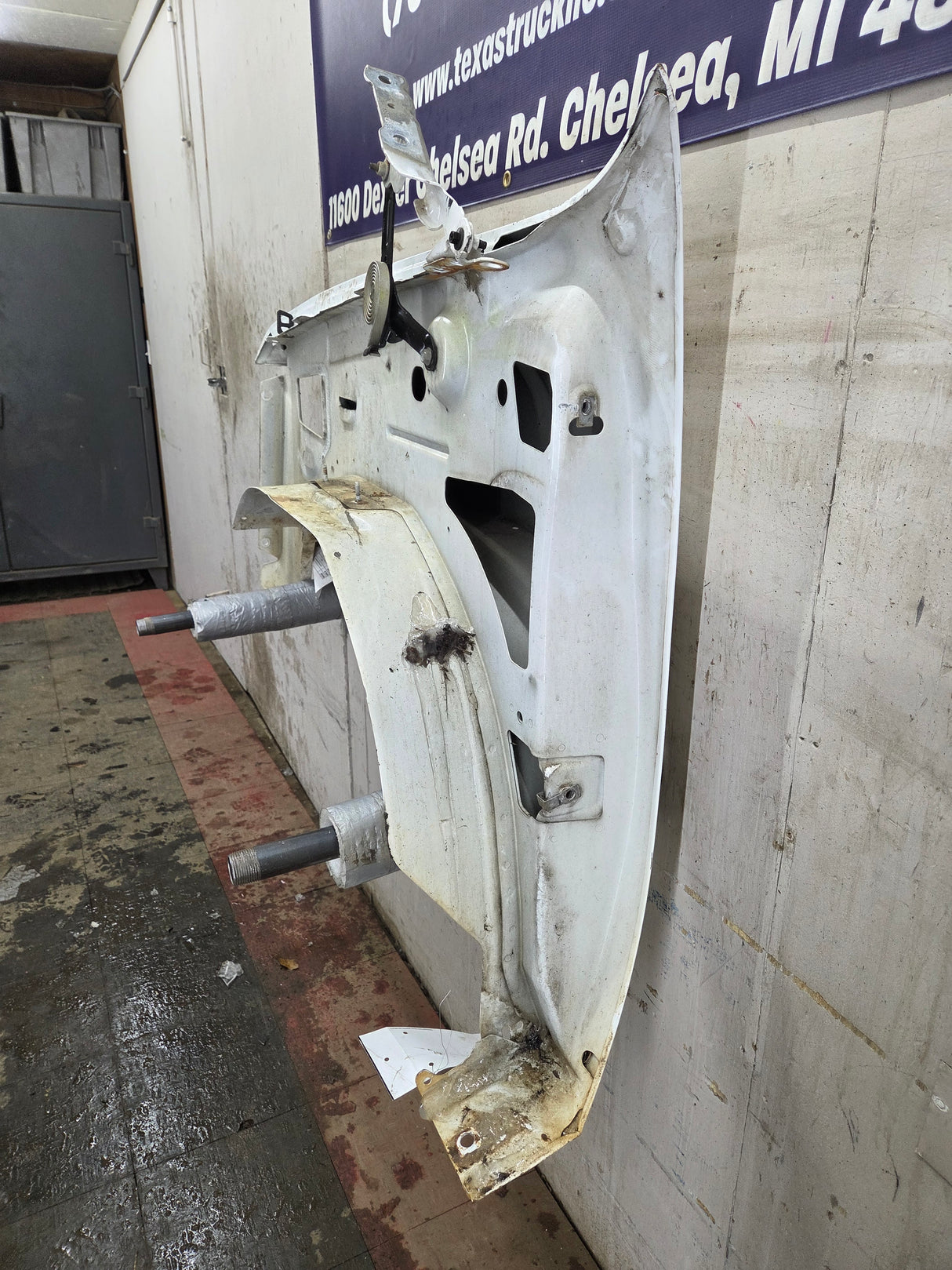 2007-2013 Chevrolet Silverado Passenger Side Front RH Fender 1500 2500 3500 HD