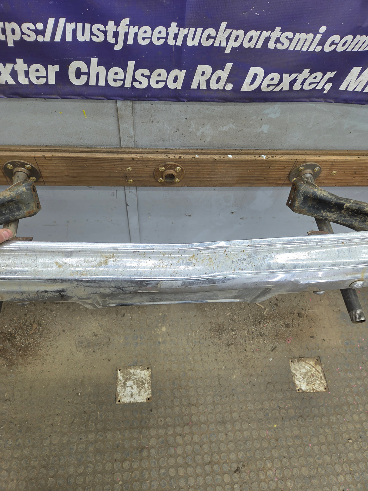 1983-1991 Chevrolet Silverado / GMC Sierra Square Body Front Bumper W/O Impact Strip