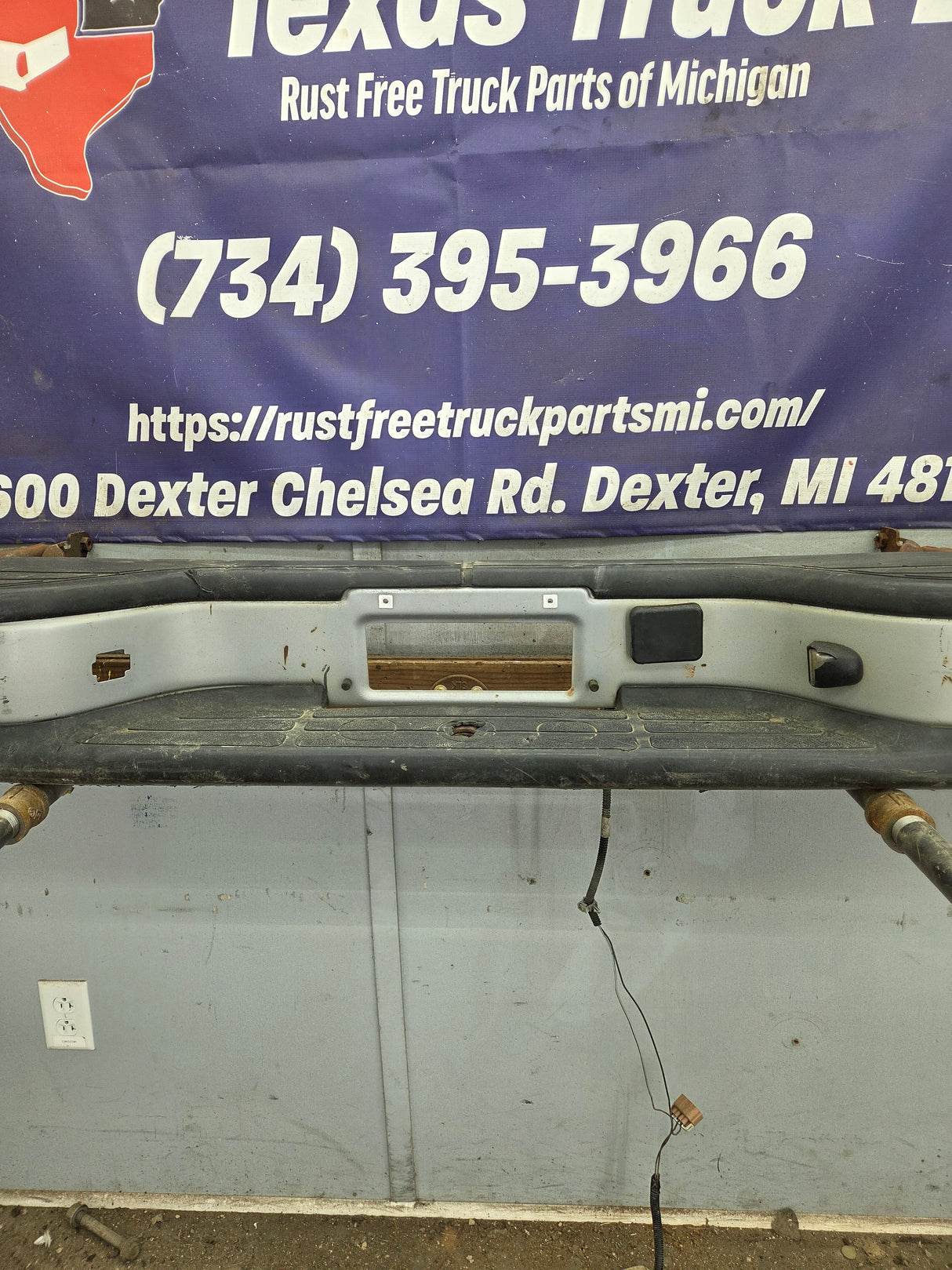 1999-2007 Chevrolet Silverado / GMC Sierra 1500 Rear Bumper
