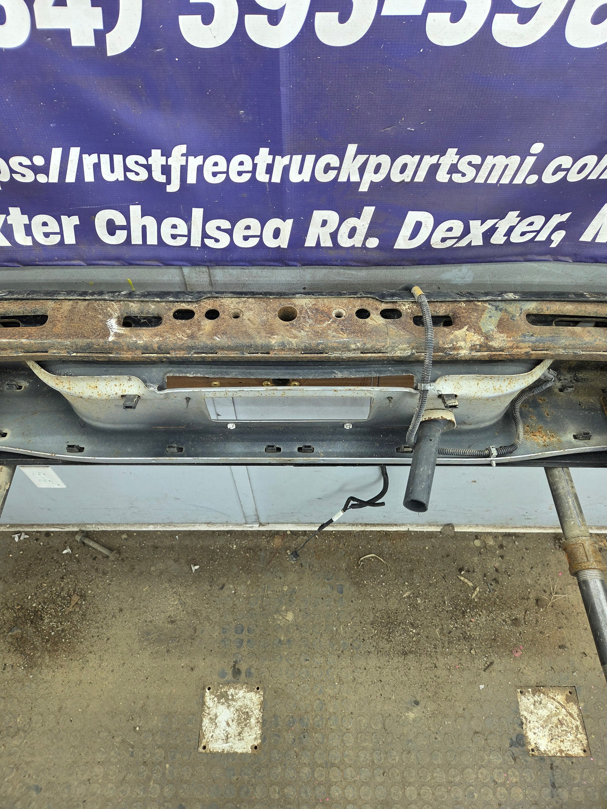 1999-2007 Chevrolet Silverado / GMC Sierra 1500 Rear Bumper