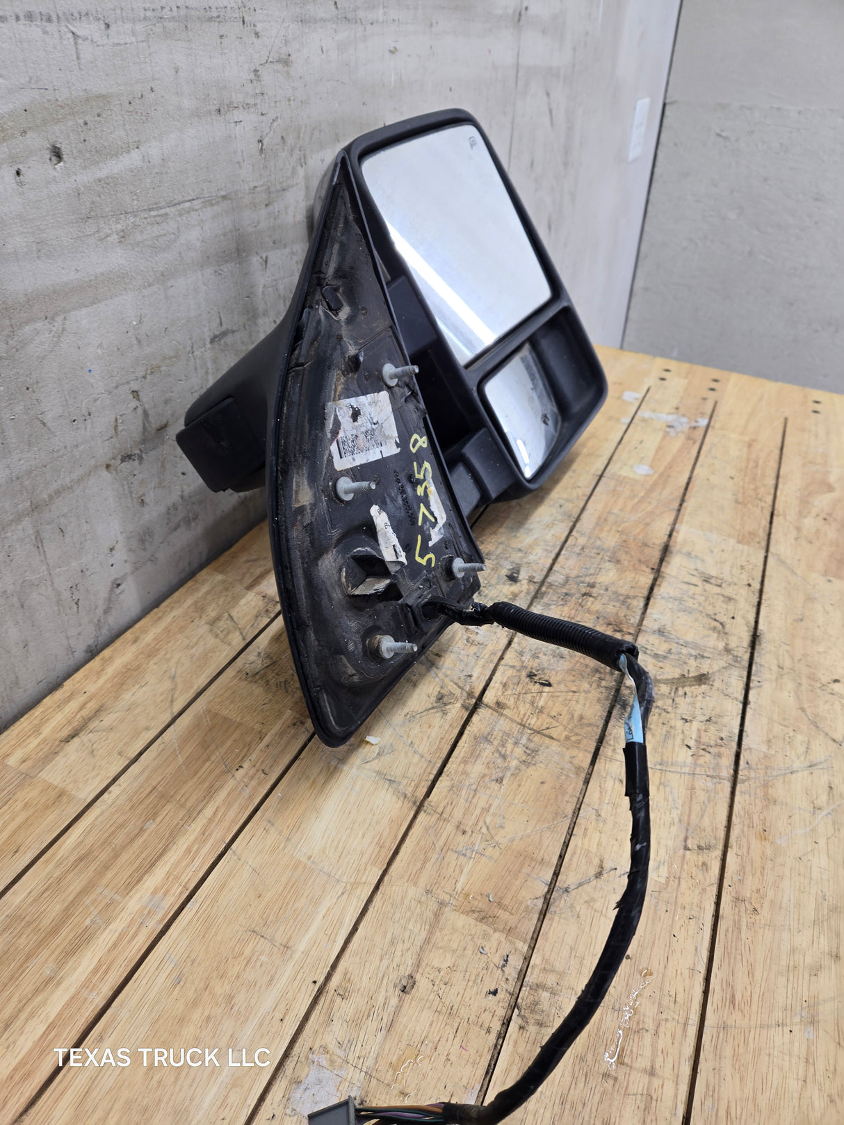 2011-2016 Ford Super Duty F250 F350 F450 F550 RH Passenger Side Power Folding & Telescoping Heated Towing Mirror OEM