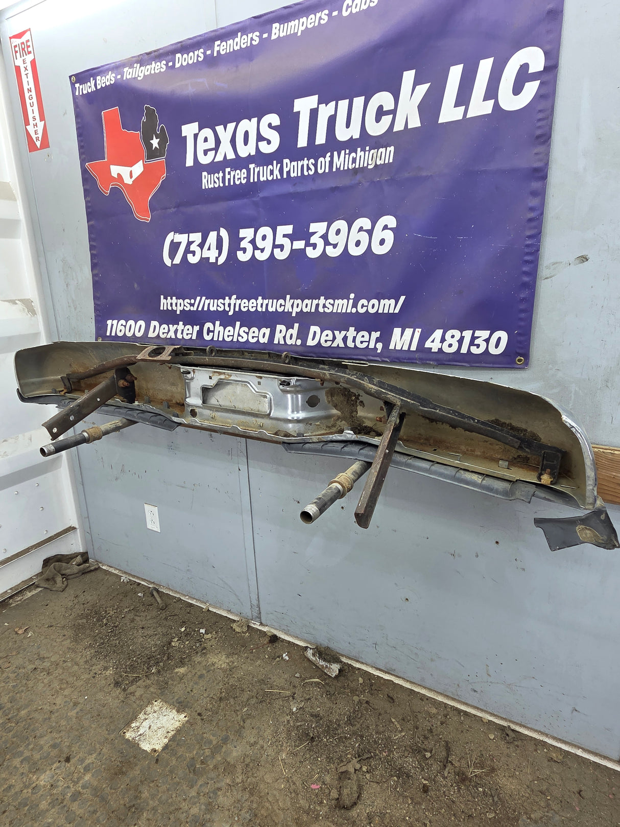 1999-2007 Ford Super Duty F250 F350 F450 F550 Rear Bumper