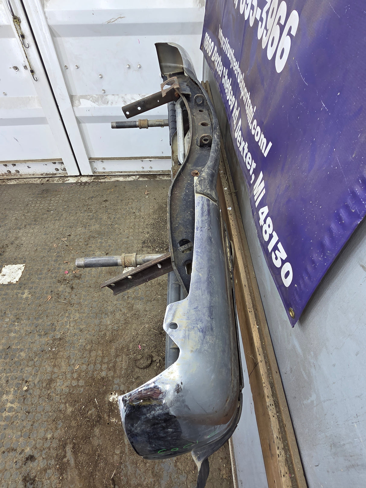 1999-2007 Ford Super Duty F250 F350 F450 F550 Rear Bumper