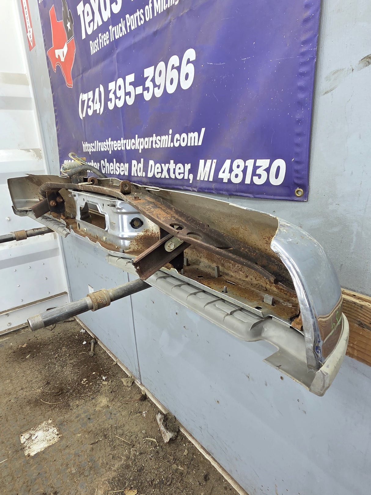 1999-2007 Ford Super Duty F250 F350 F450 F550 Rear Bumper