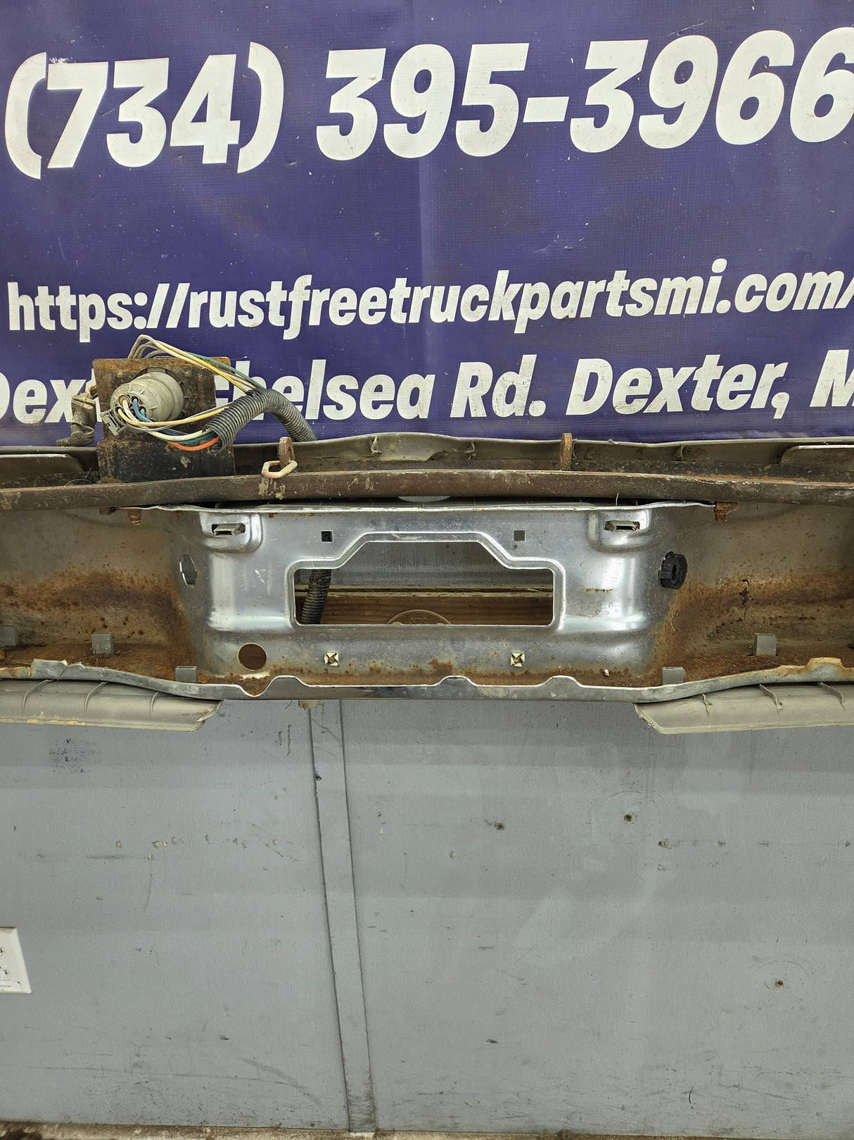 1999-2007 Ford Super Duty F250 F350 F450 F550 Rear Bumper