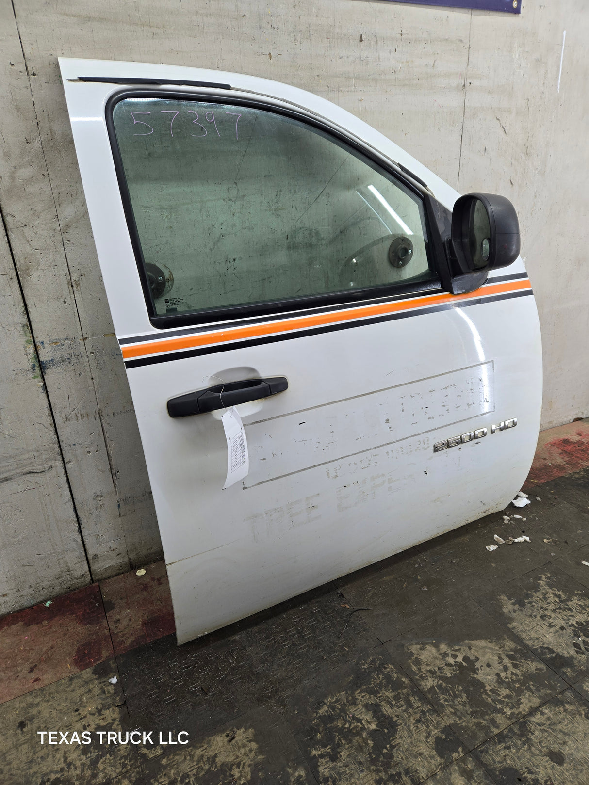 2007-2013 Chevrolet Silverado / GMC Sierra 1500 2500 3500 HD RH Front Passenger Side Door
