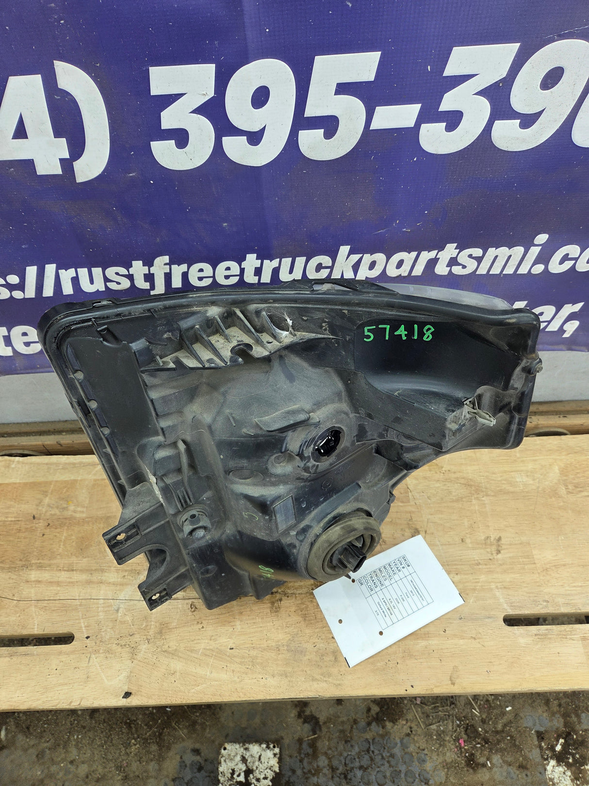 2011-2016 Ford Super Duty F250 F350 F450 F550 RH Passenger Side Headlight 6.7L Power Stroke 6.2L BC34-13005-A