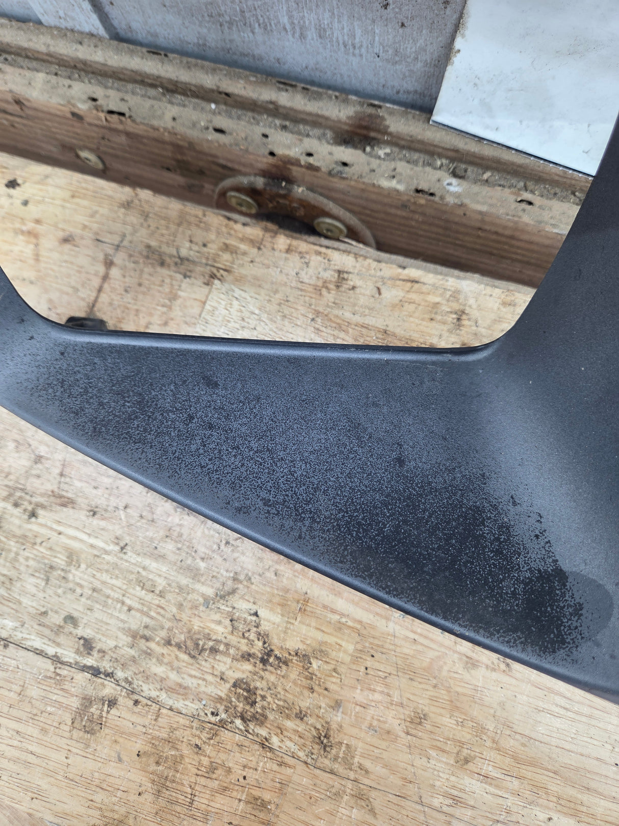 1999-2004 Ford Super Duty F250 F350 F450 F550 RH Right Passenger Headlight Bezel Surround Trim Ring