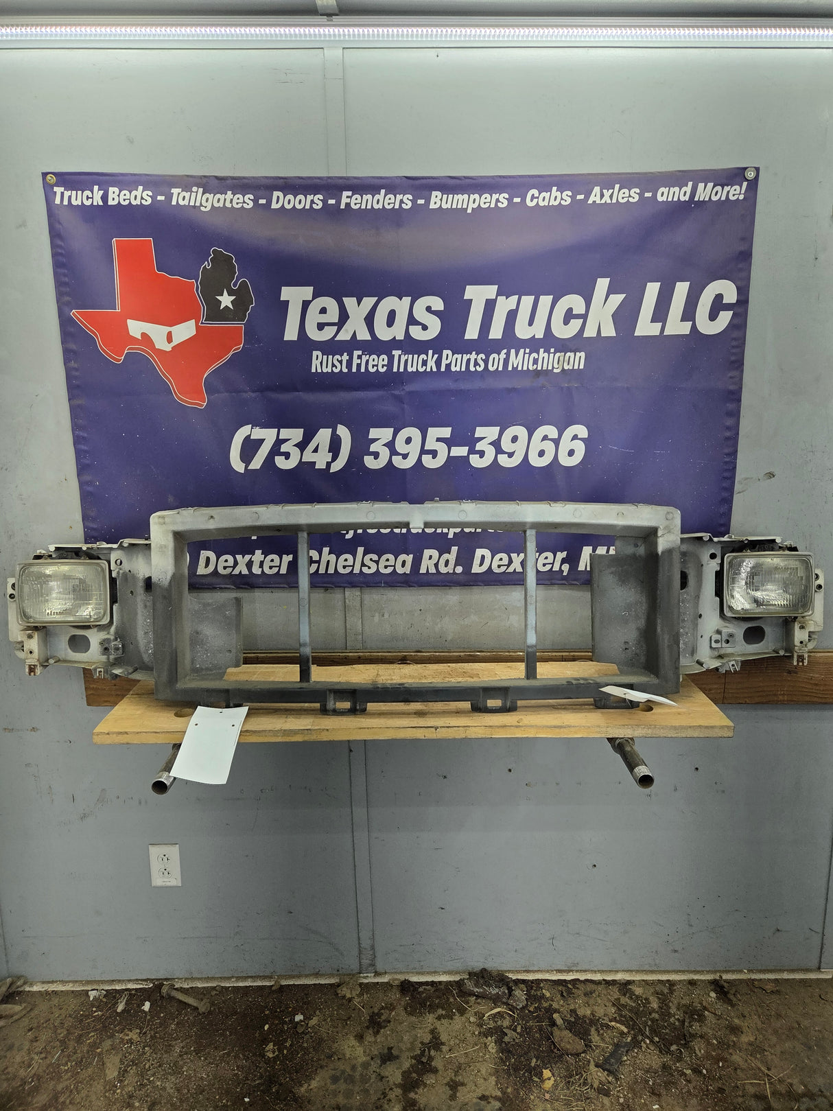 1999-2004 Ford Super Duty Excursion Header Panel / Grill Support F250 F350 F450 F550