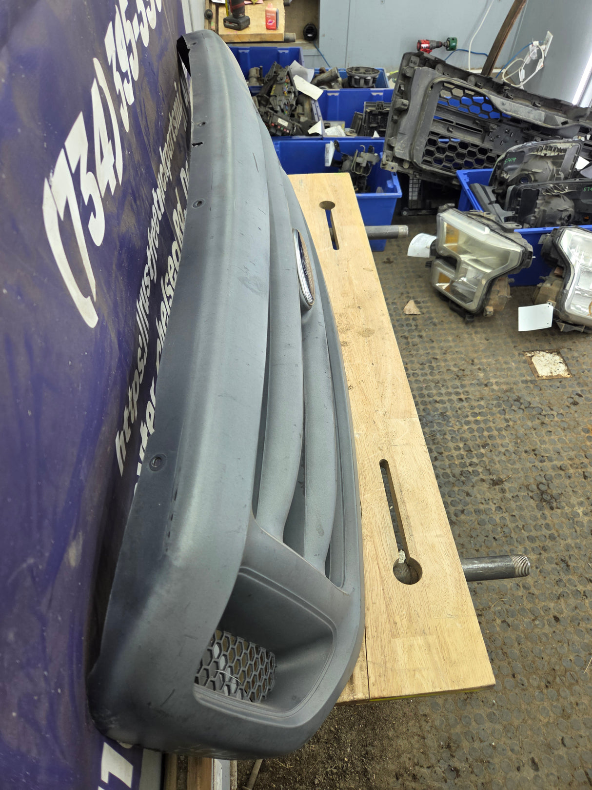 1999-2004 Ford Super Duty Excursion Grill F250 F350 F450 F550