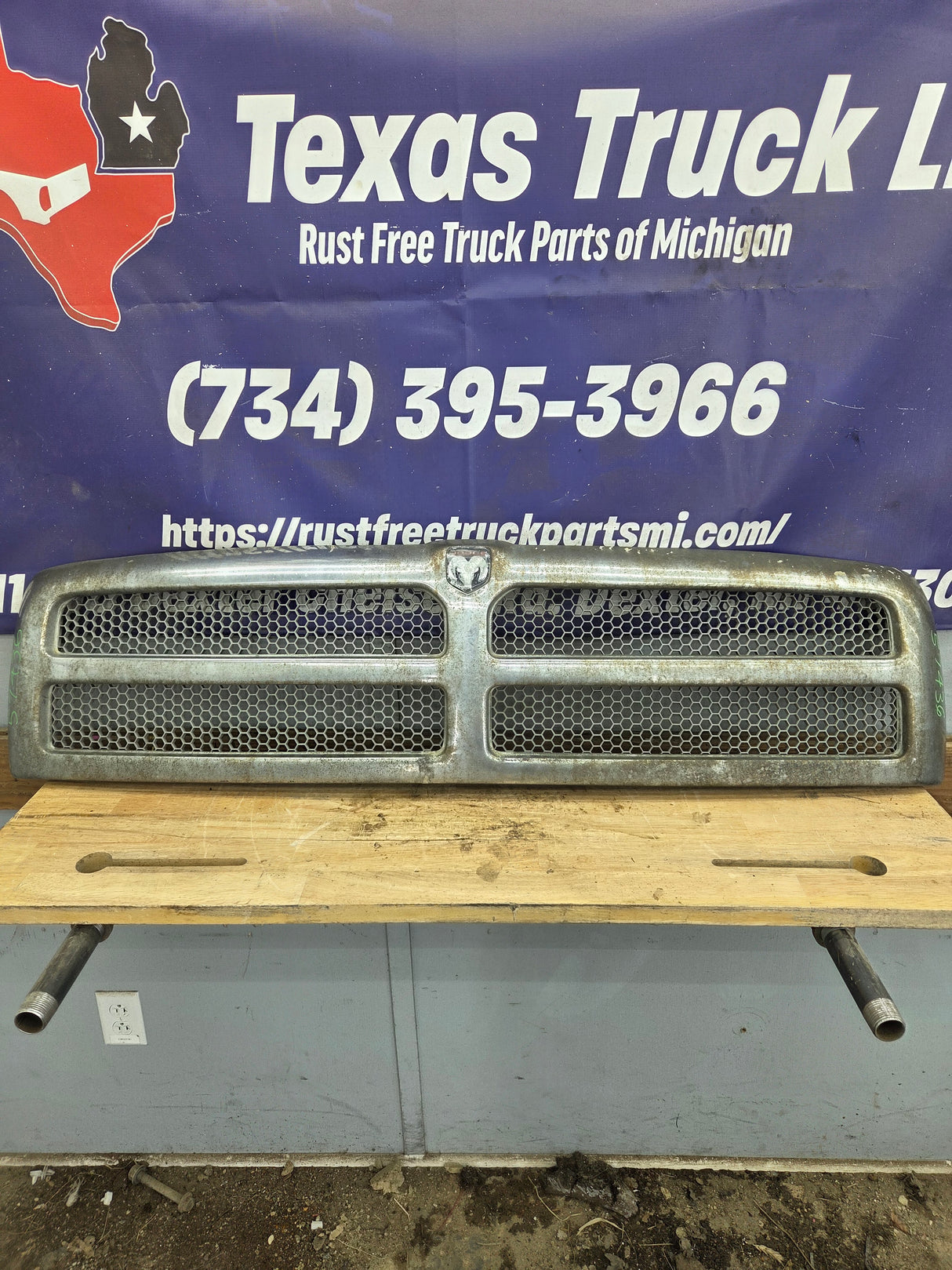 1994-2002 Dodge Ram 2nd Gen 1500 2500 3500 Chrome Grill OEM