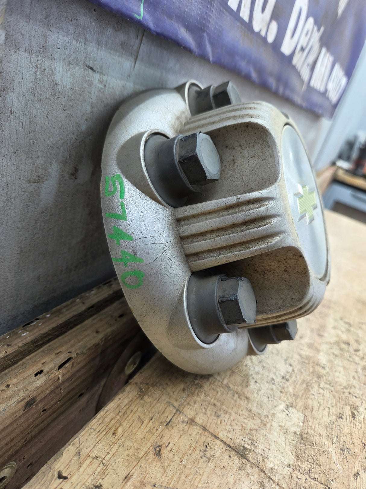 1999-2014 OEM Chevrolet Silverado Wheel Center Hub Cap Lug Cover 9596661